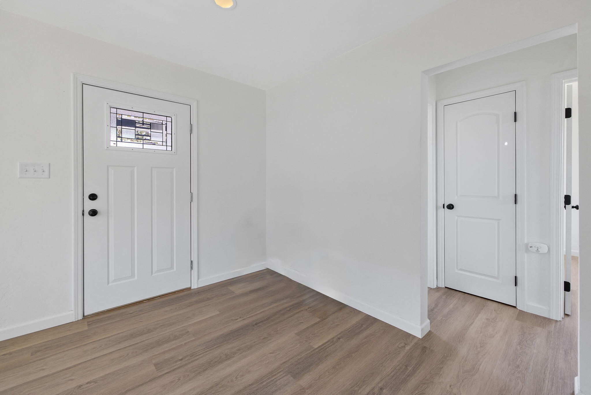 2261 S Nicholas Ave, Fresno, CA 93706