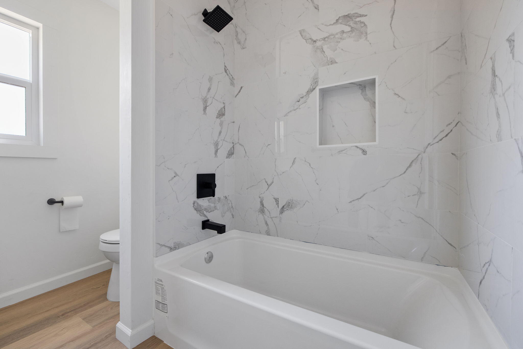 2261 S Nicholas Ave, Fresno, CA 93706