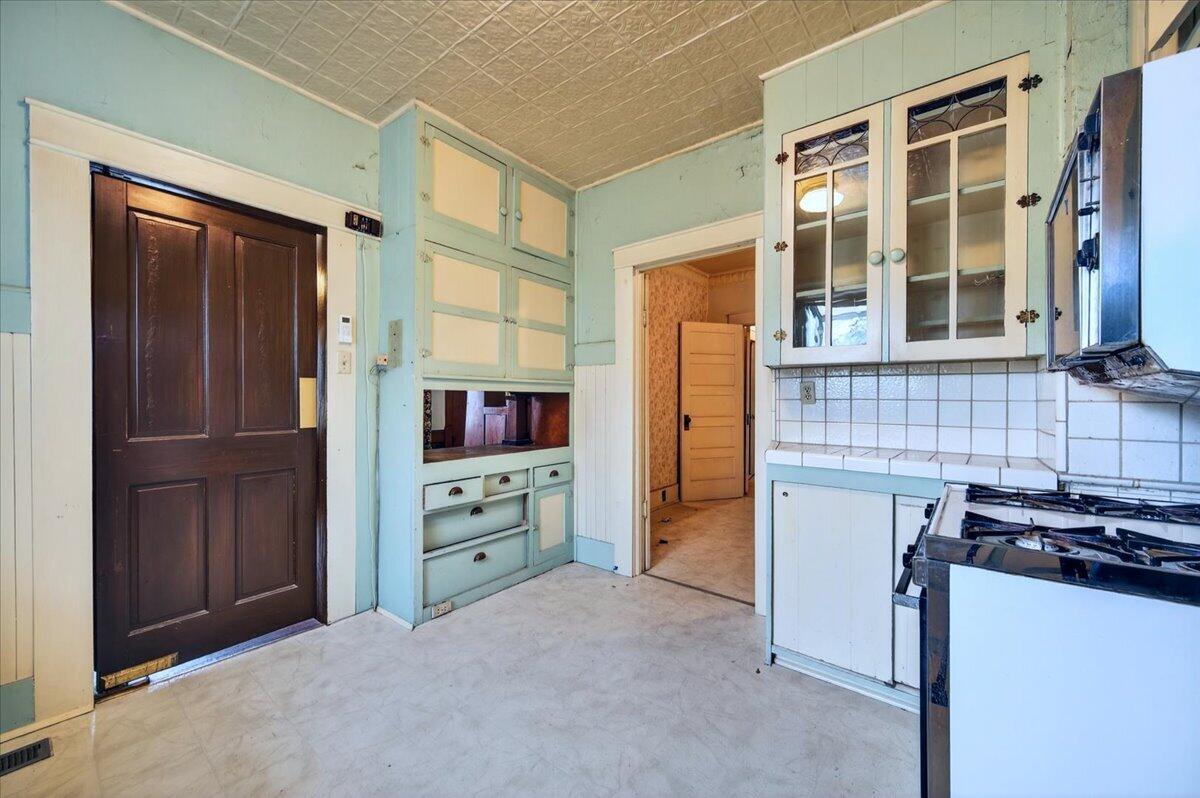 435 N Alta Ave, Dinuba, CA 93618