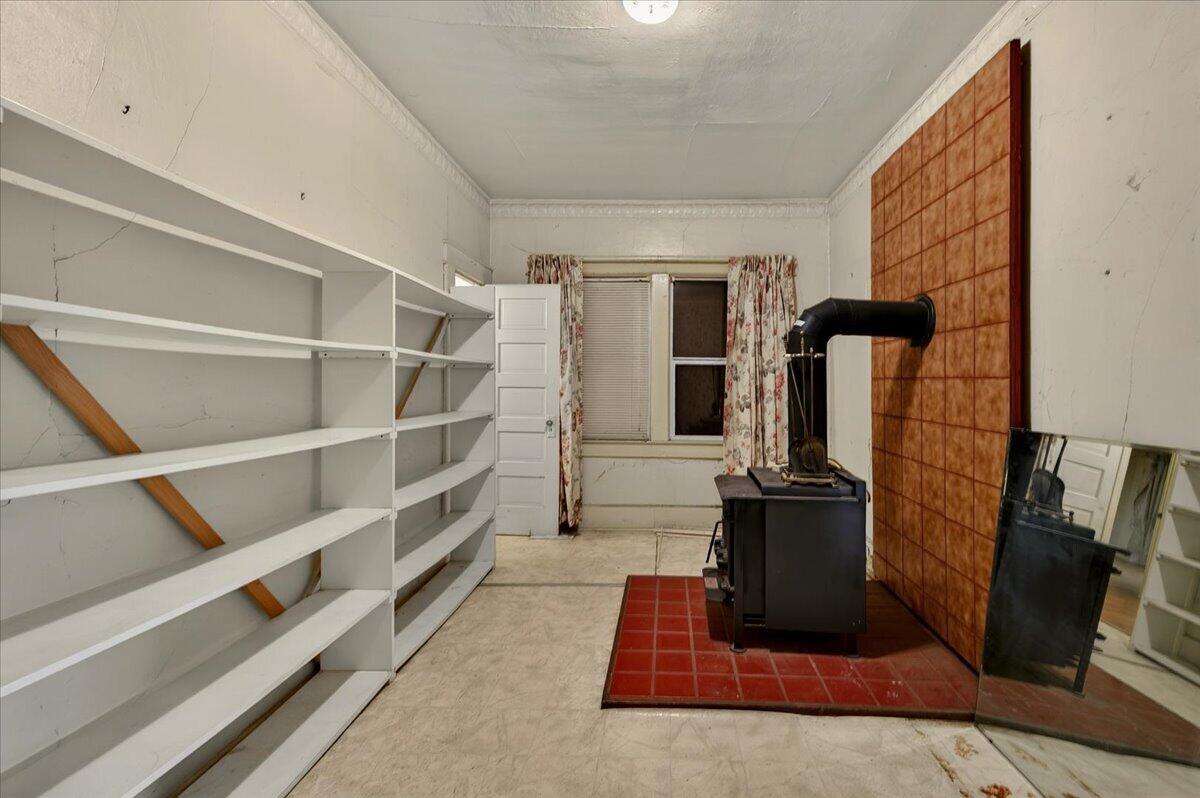 435 N Alta Ave, Dinuba, CA 93618