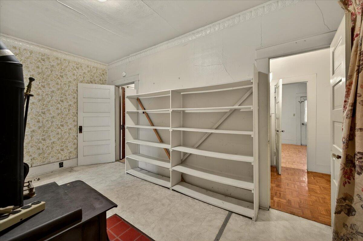 435 N Alta Ave, Dinuba, CA 93618