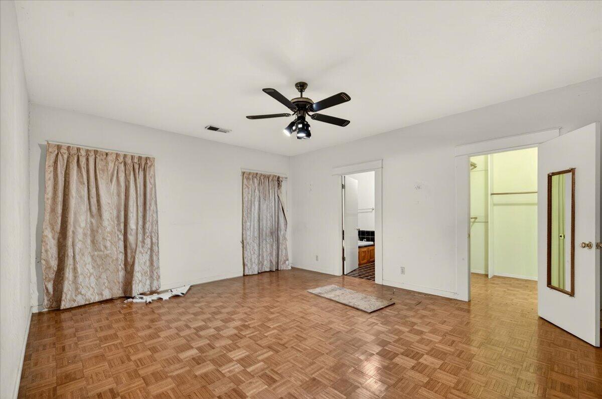 435 N Alta Ave, Dinuba, CA 93618