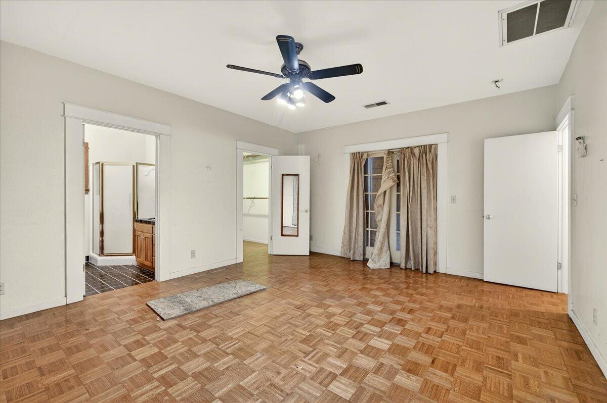 435 N Alta Ave, Dinuba, CA 93618