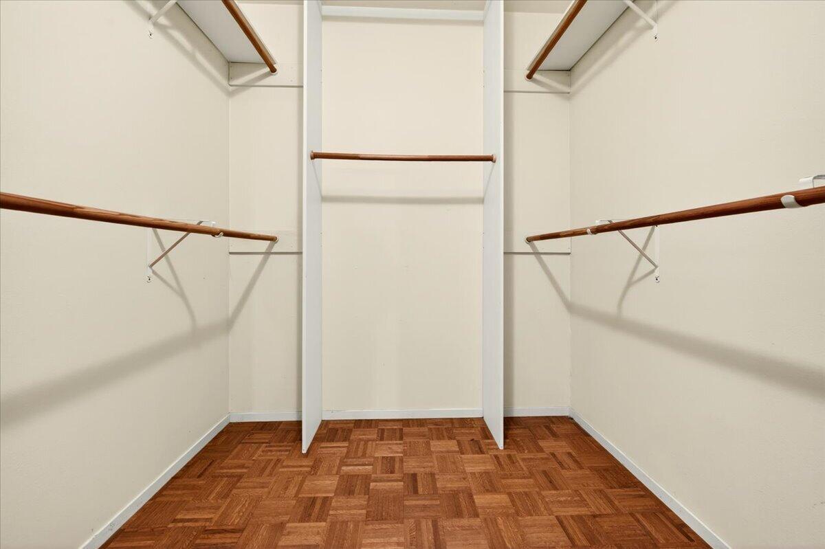 435 N Alta Ave, Dinuba, CA 93618