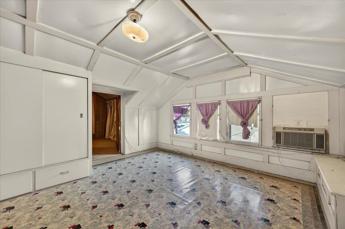 435 N Alta Ave, Dinuba, CA 93618