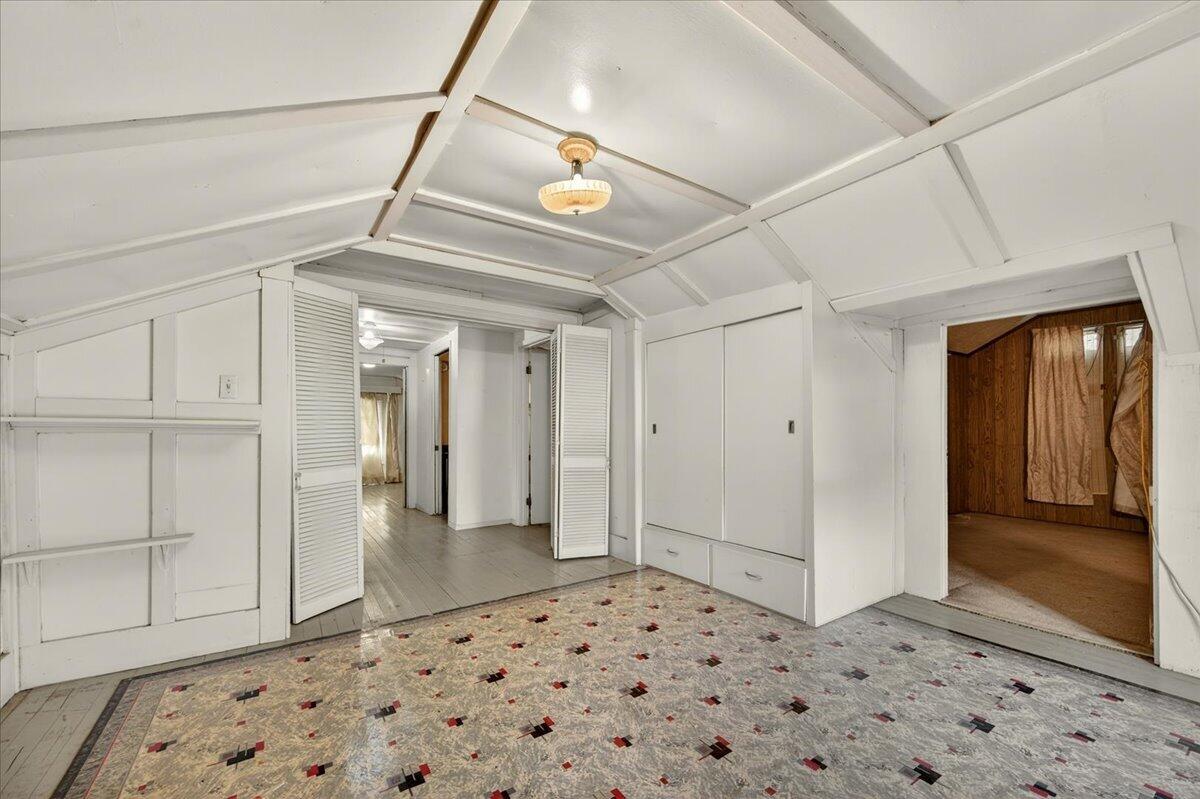 435 N Alta Ave, Dinuba, CA 93618