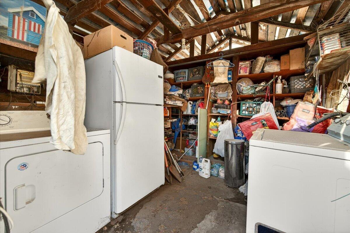 435 N Alta Ave, Dinuba, CA 93618