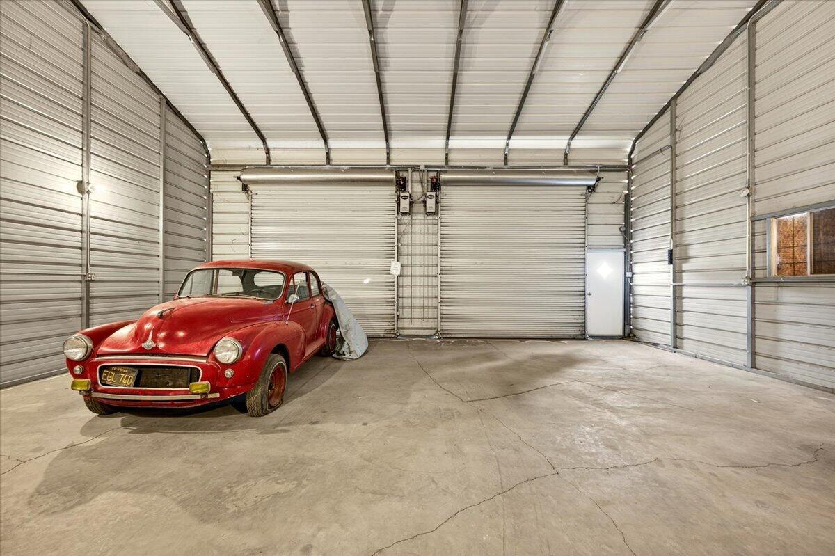 435 N Alta Ave, Dinuba, CA 93618