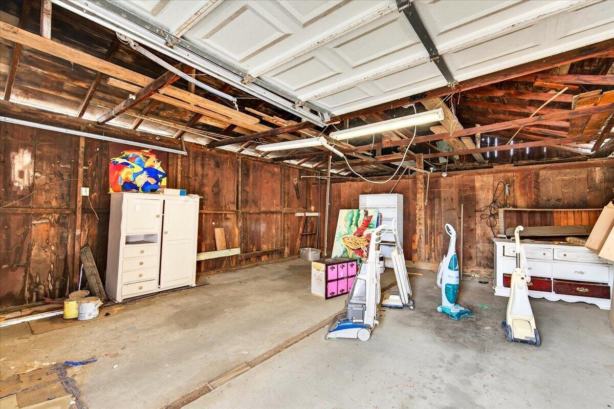 435 N Alta Ave, Dinuba, CA 93618