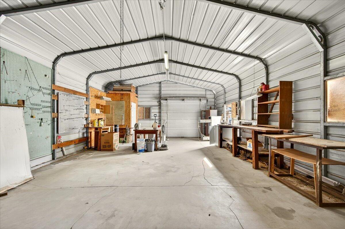 435 N Alta Ave, Dinuba, CA 93618