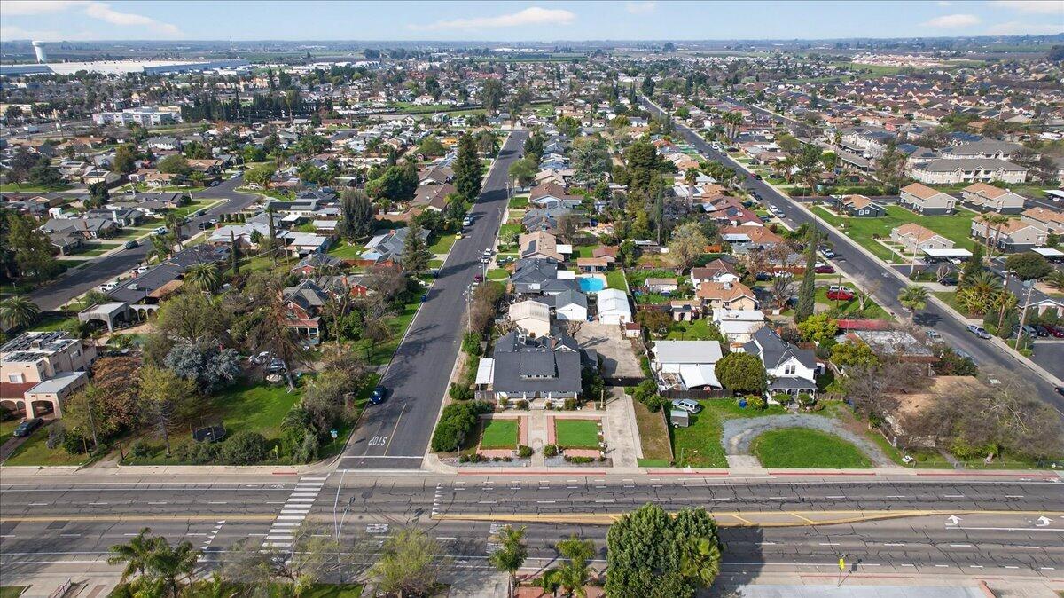 435 N Alta Ave, Dinuba, CA 93618