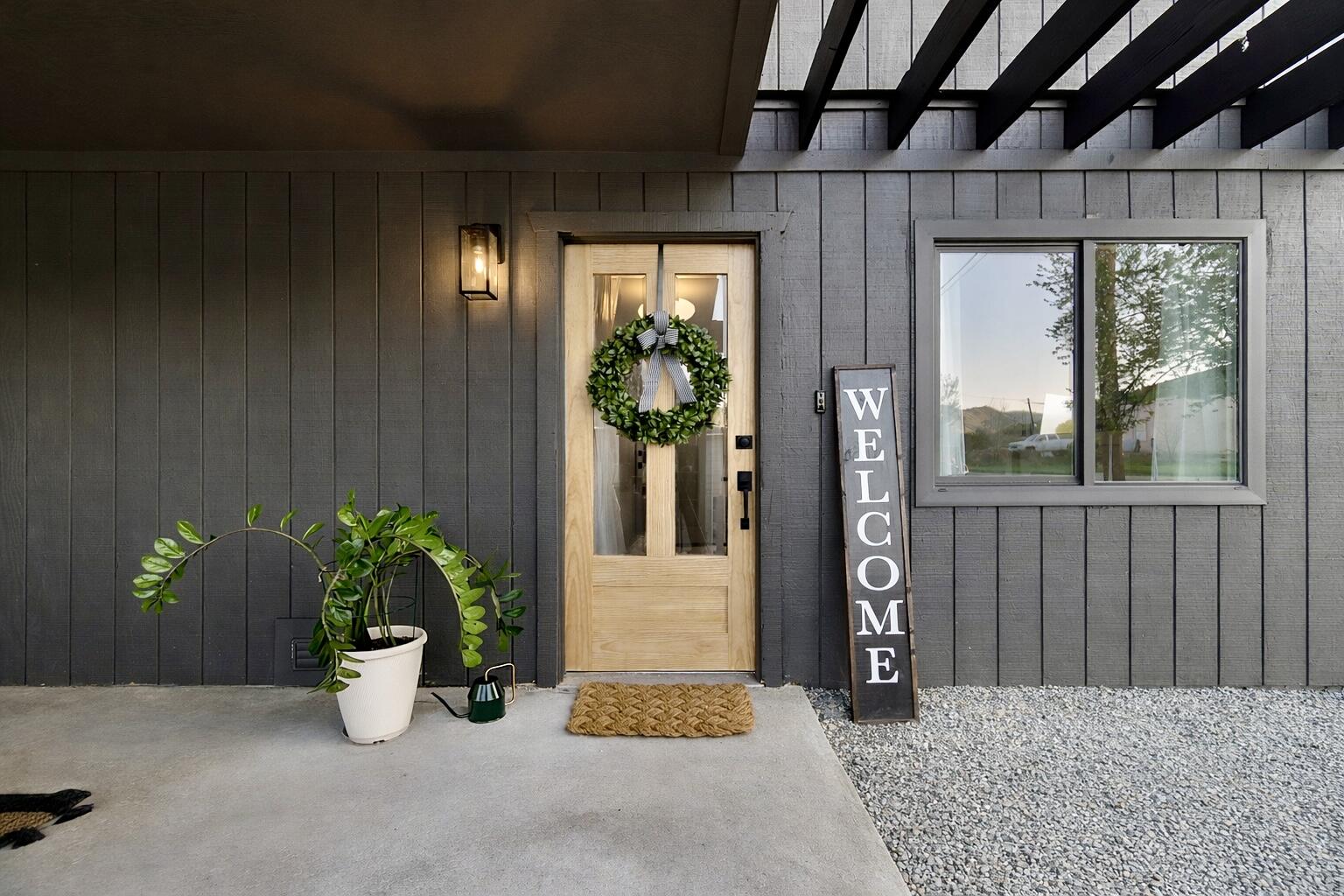 24433 Summit Dr, Lemon Cove, CA 93244