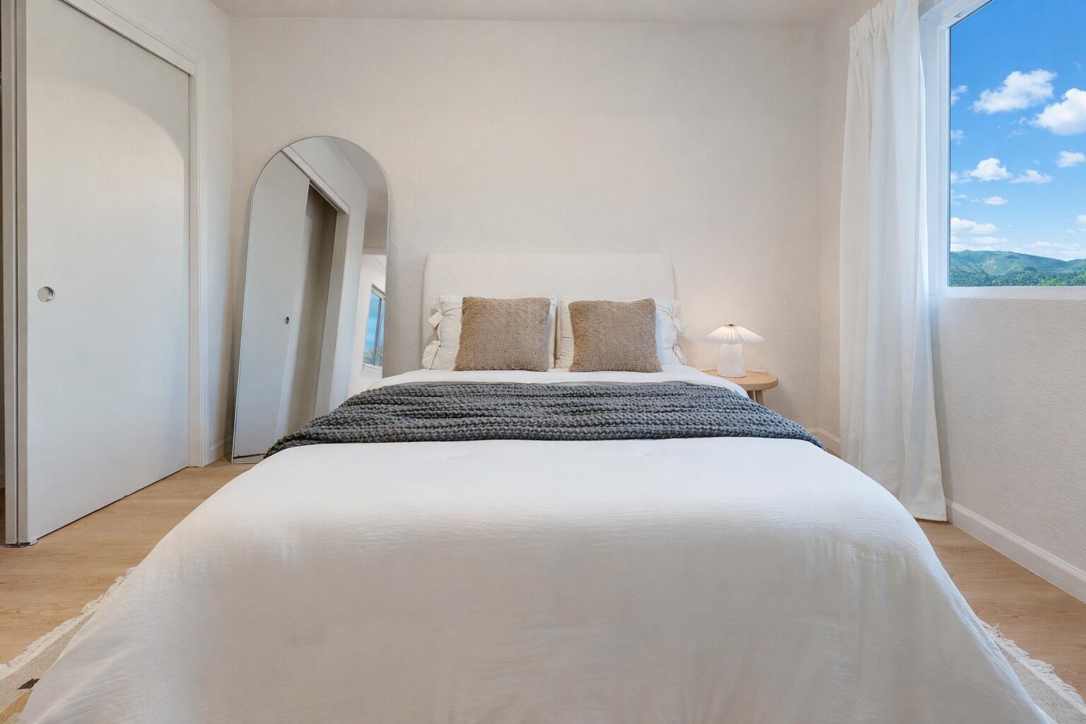 24433 Summit Dr, Lemon Cove, CA 93244