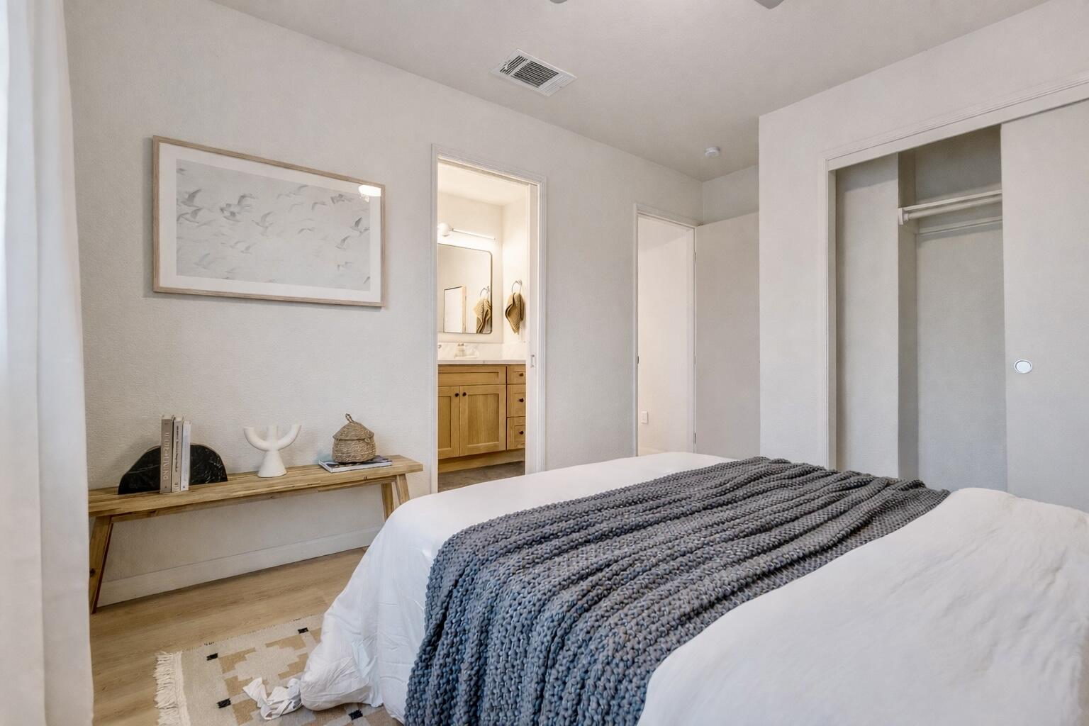 24433 Summit Dr, Lemon Cove, CA 93244