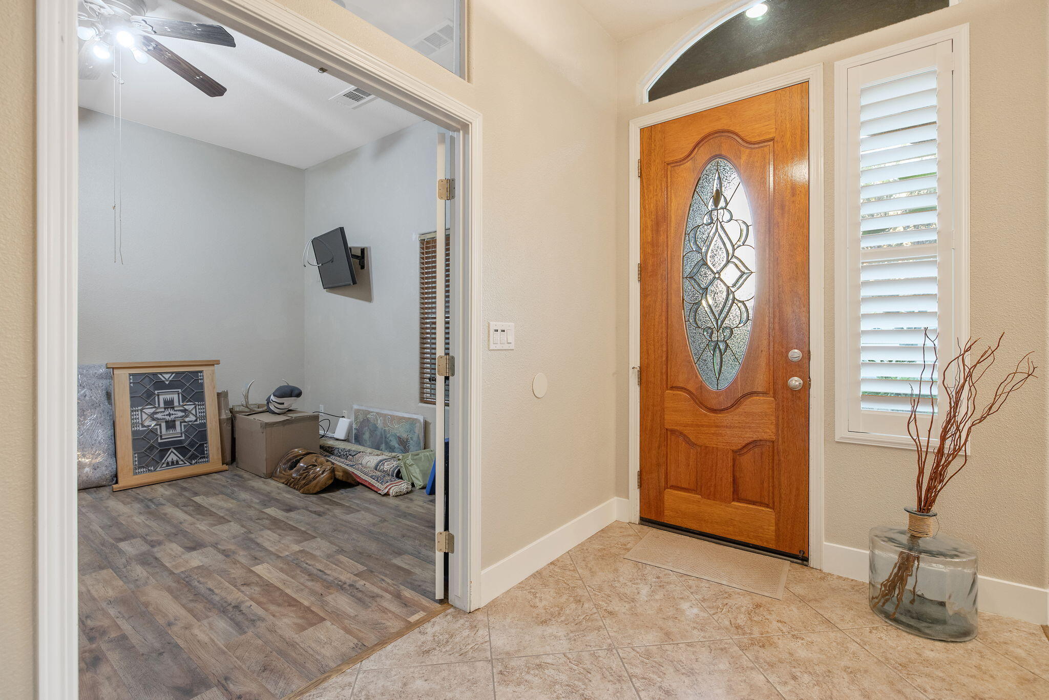 2316 N Carson Ct, Visalia, CA 93291