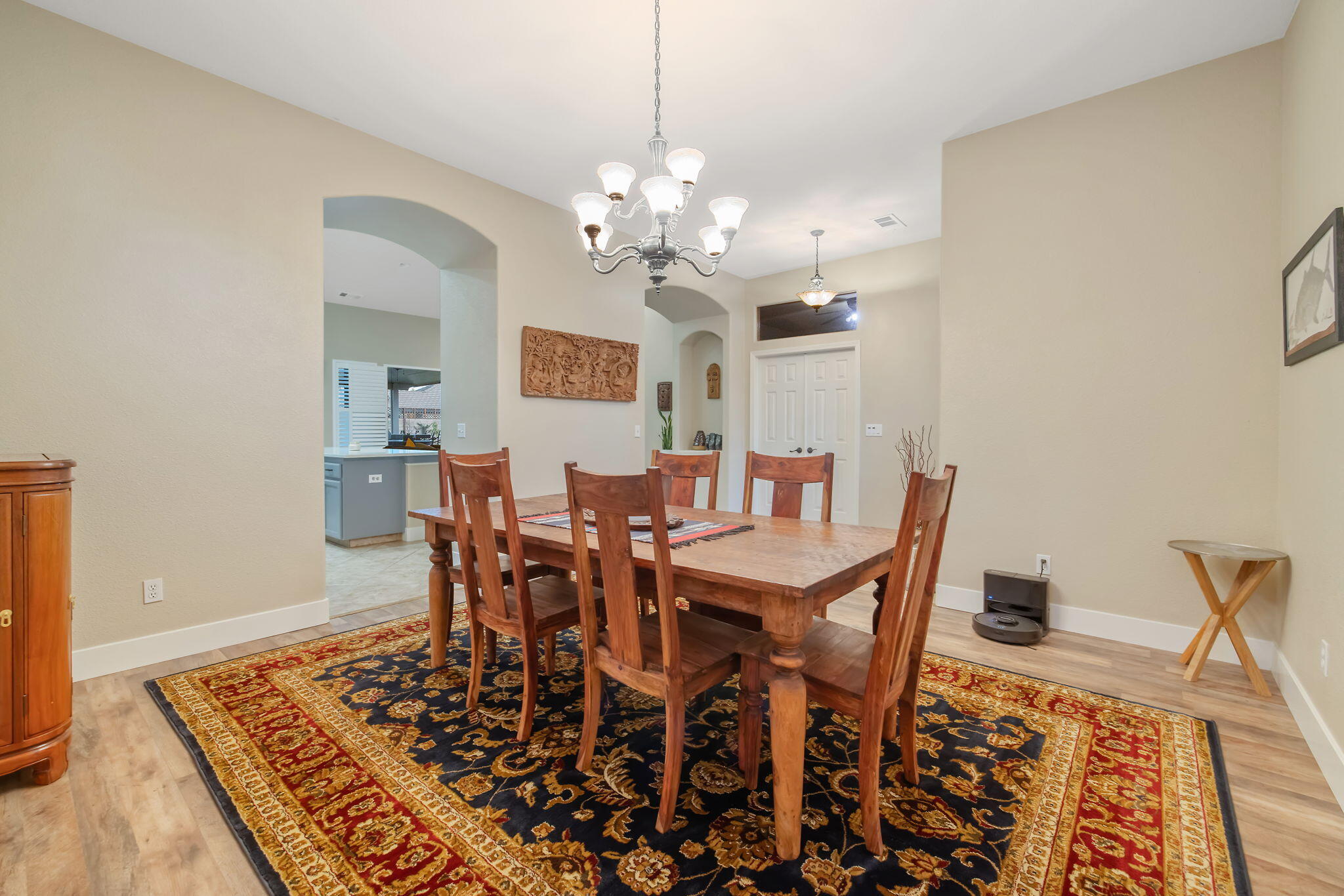 2316 N Carson Ct, Visalia, CA 93291