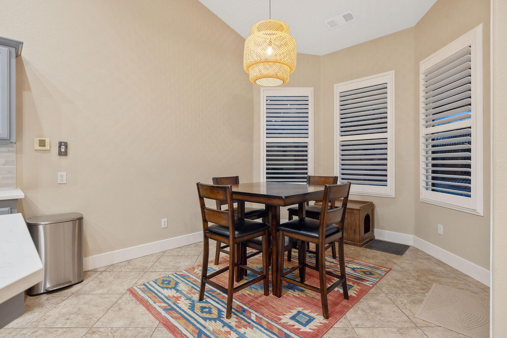 2316 N Carson Ct, Visalia, CA 93291