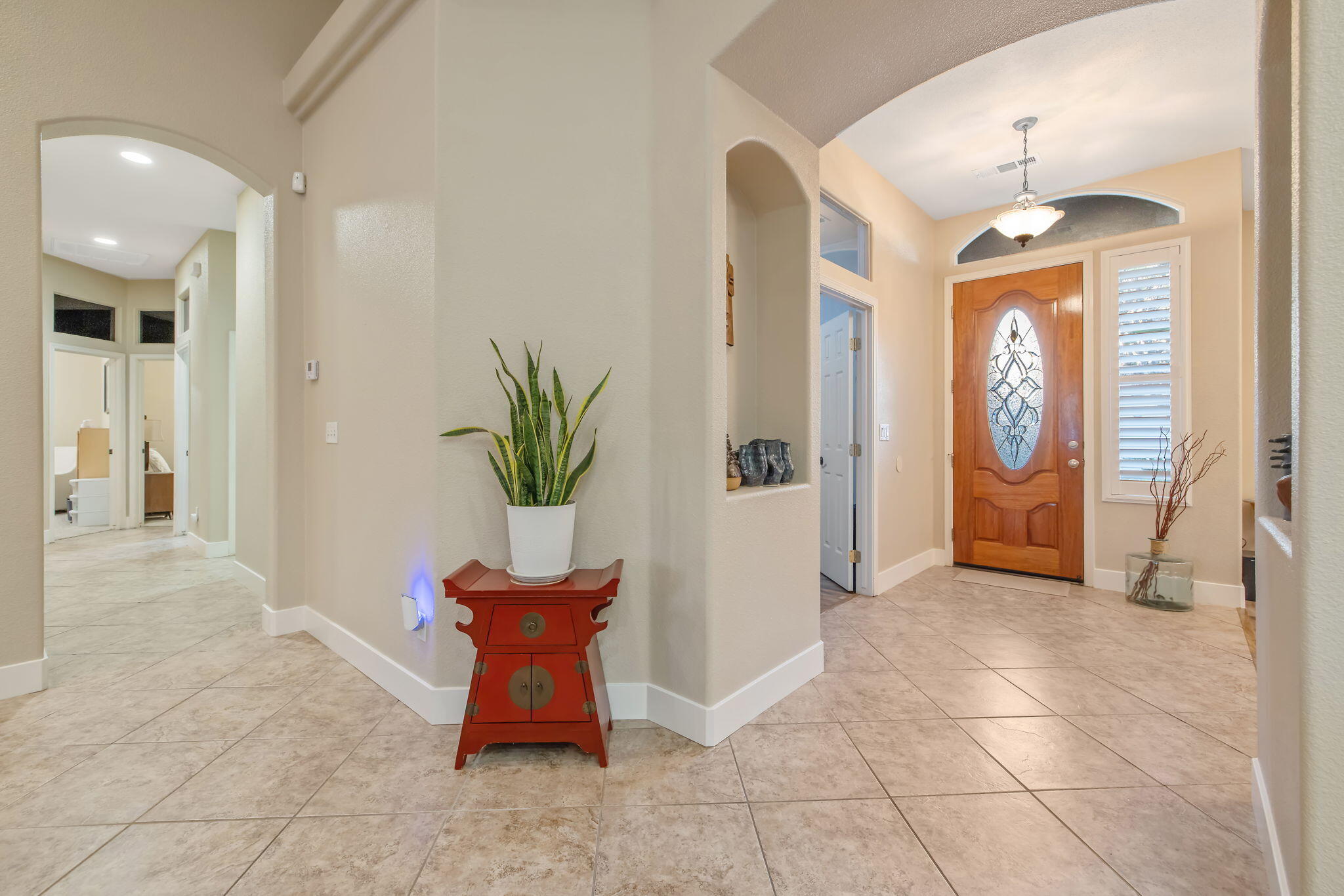 2316 N Carson Ct, Visalia, CA 93291