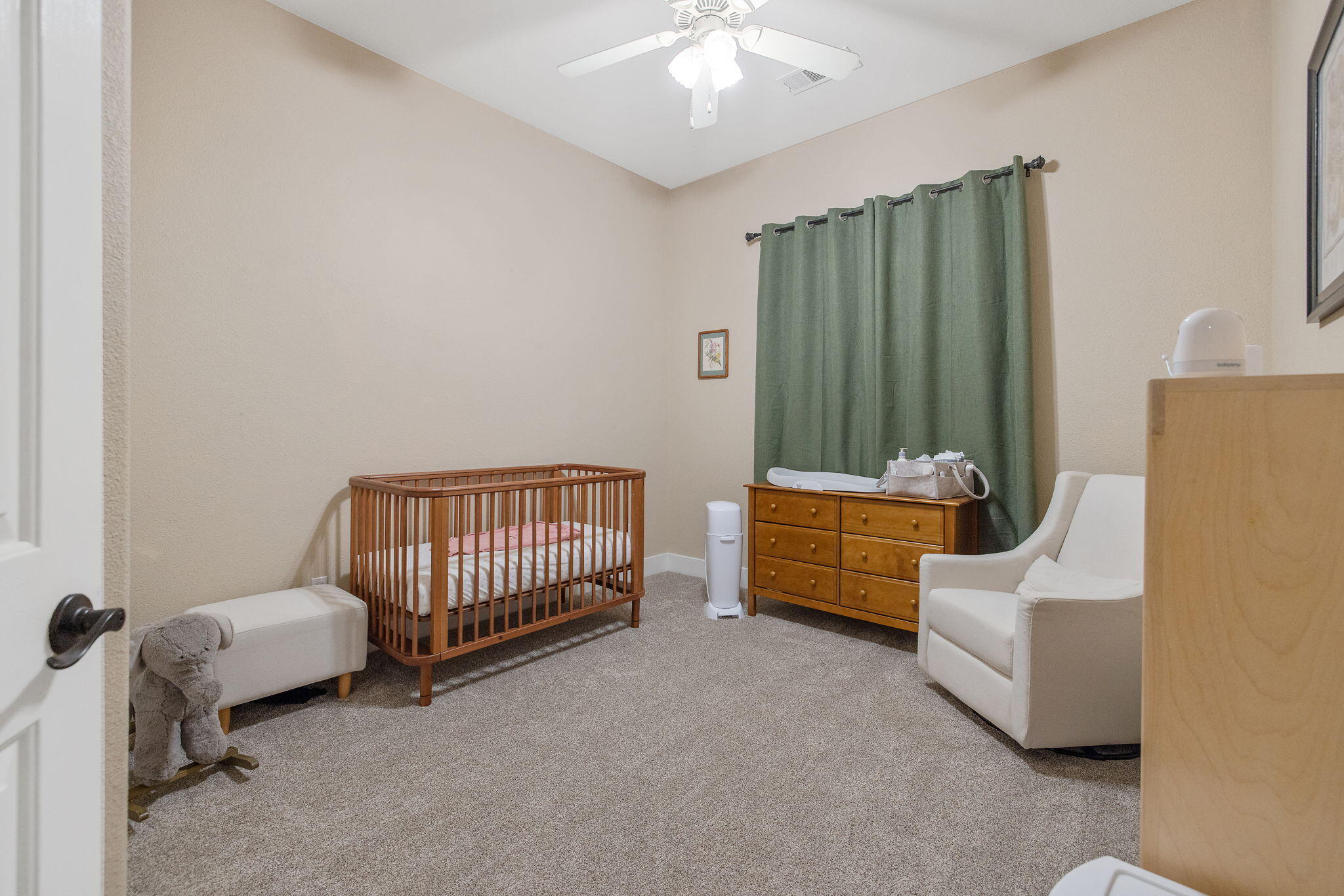 2316 N Carson Ct, Visalia, CA 93291