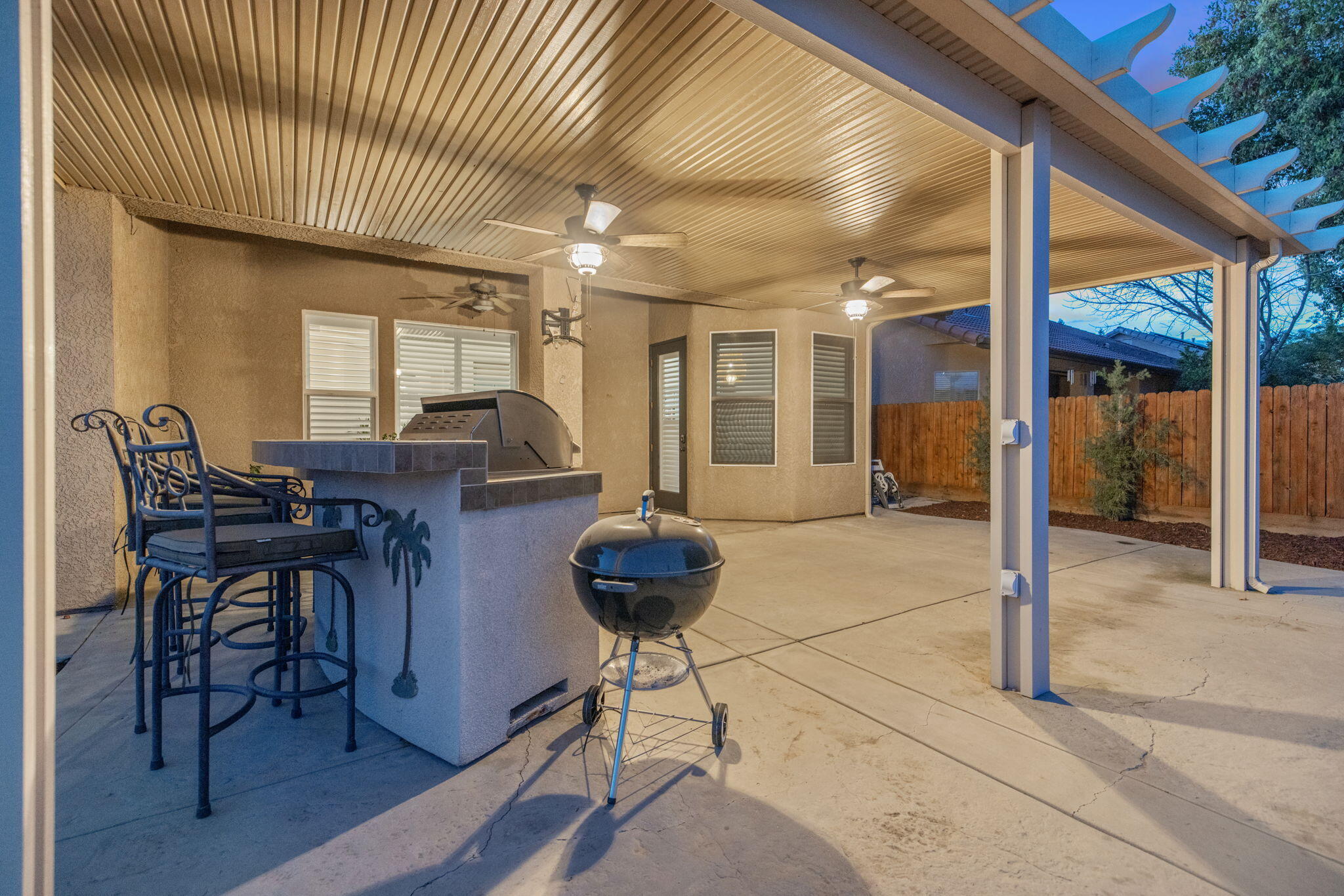 2316 N Carson Ct, Visalia, CA 93291