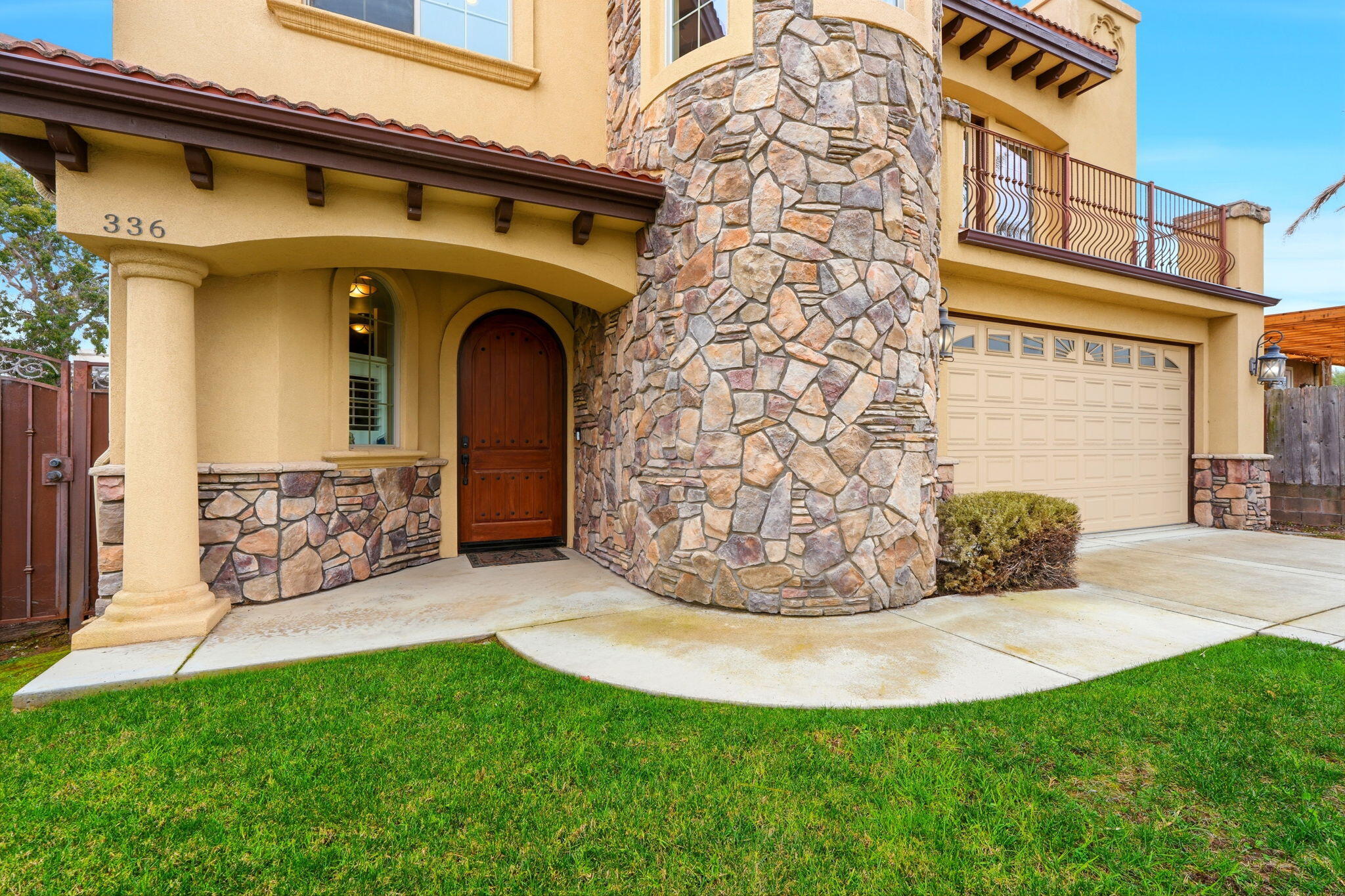 336 Brighton Ave, Grover Beach, CA 93433