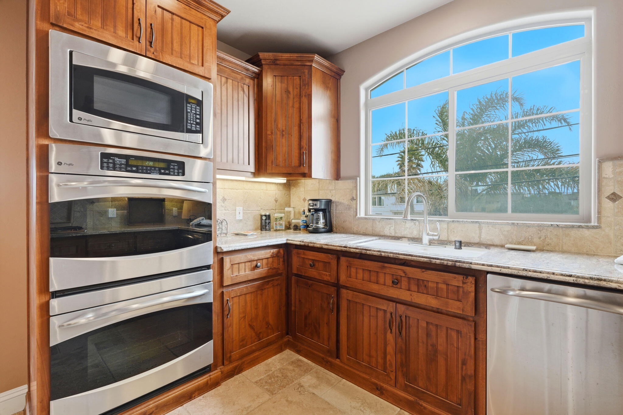 336 Brighton Ave, Grover Beach, CA 93433