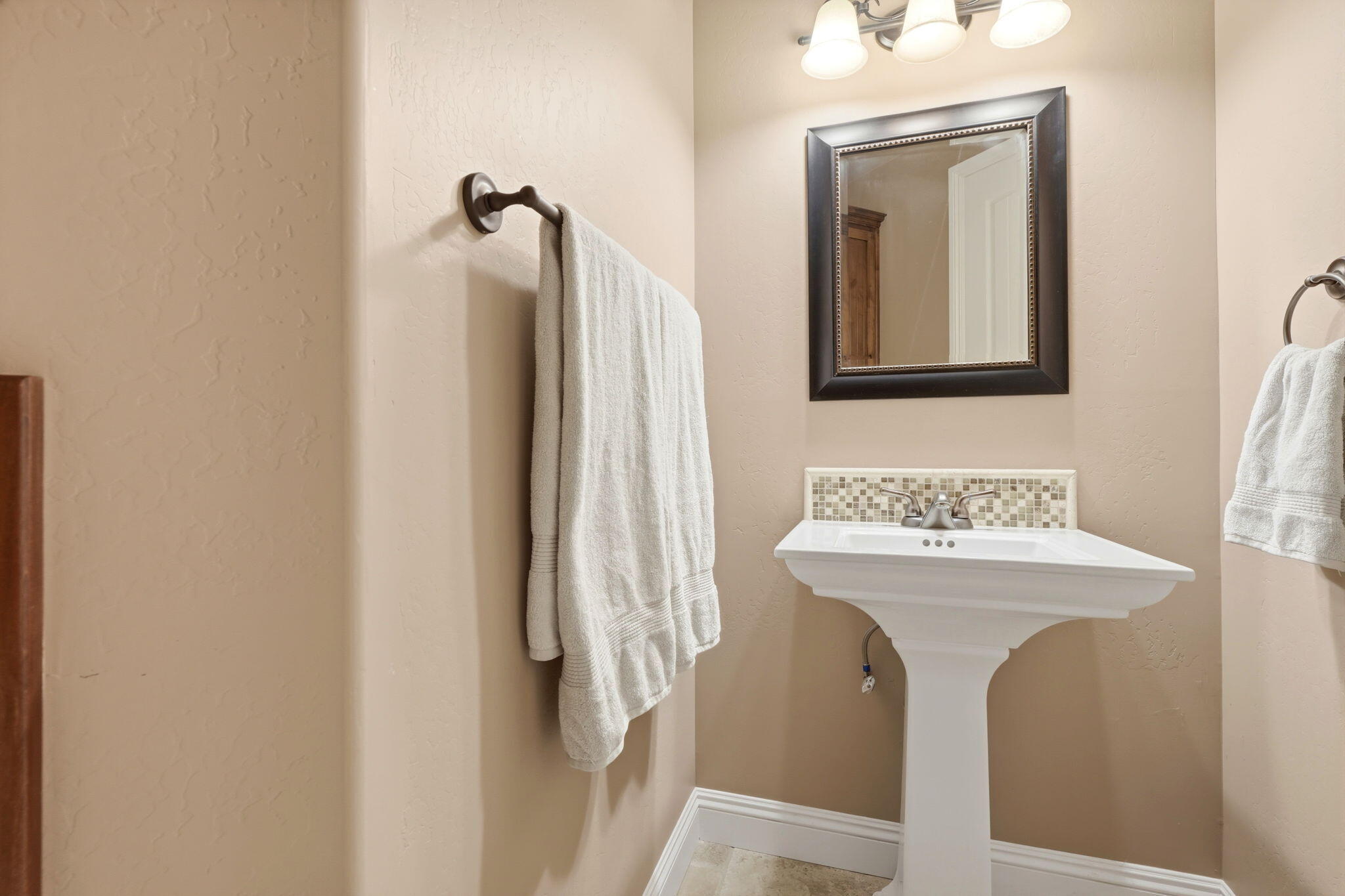 336 Brighton Ave, Grover Beach, CA 93433