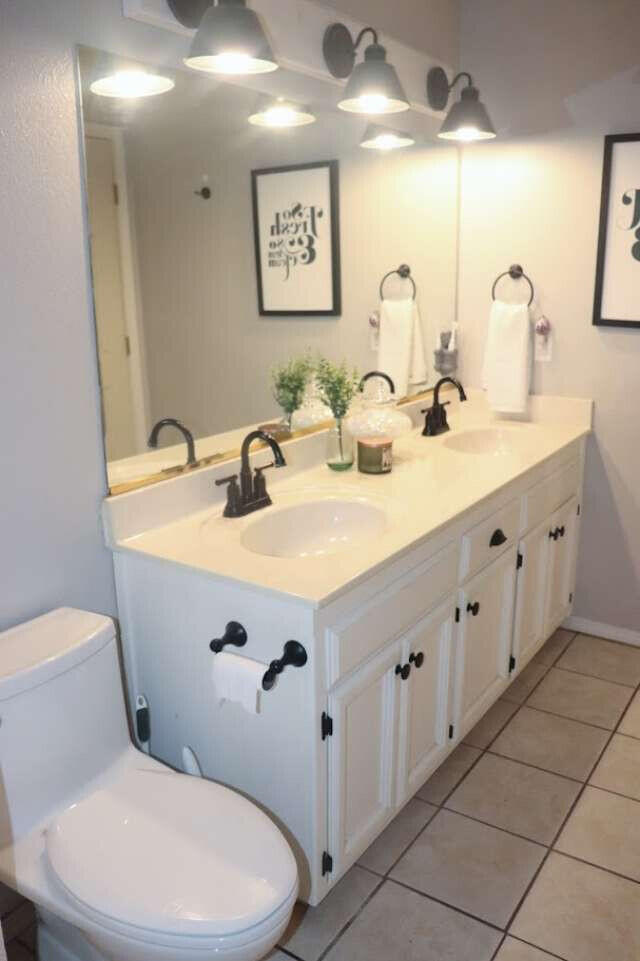 1022 N Crenshaw Ct, Visalia, CA 93291