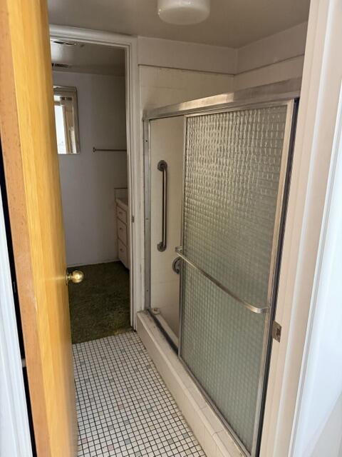 1010 S Lovers Ln, Visalia, CA 93292