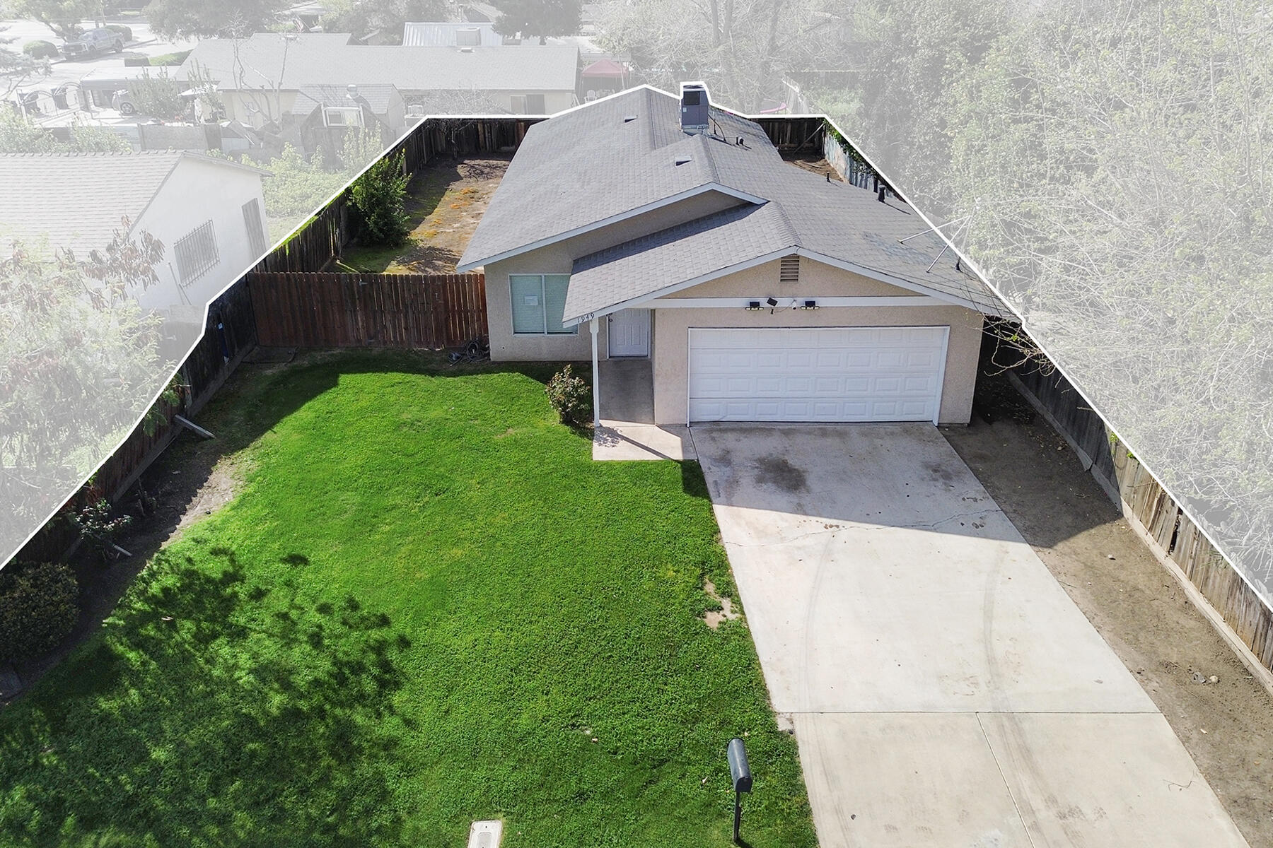 1949 N Court St, Visalia, CA 93291