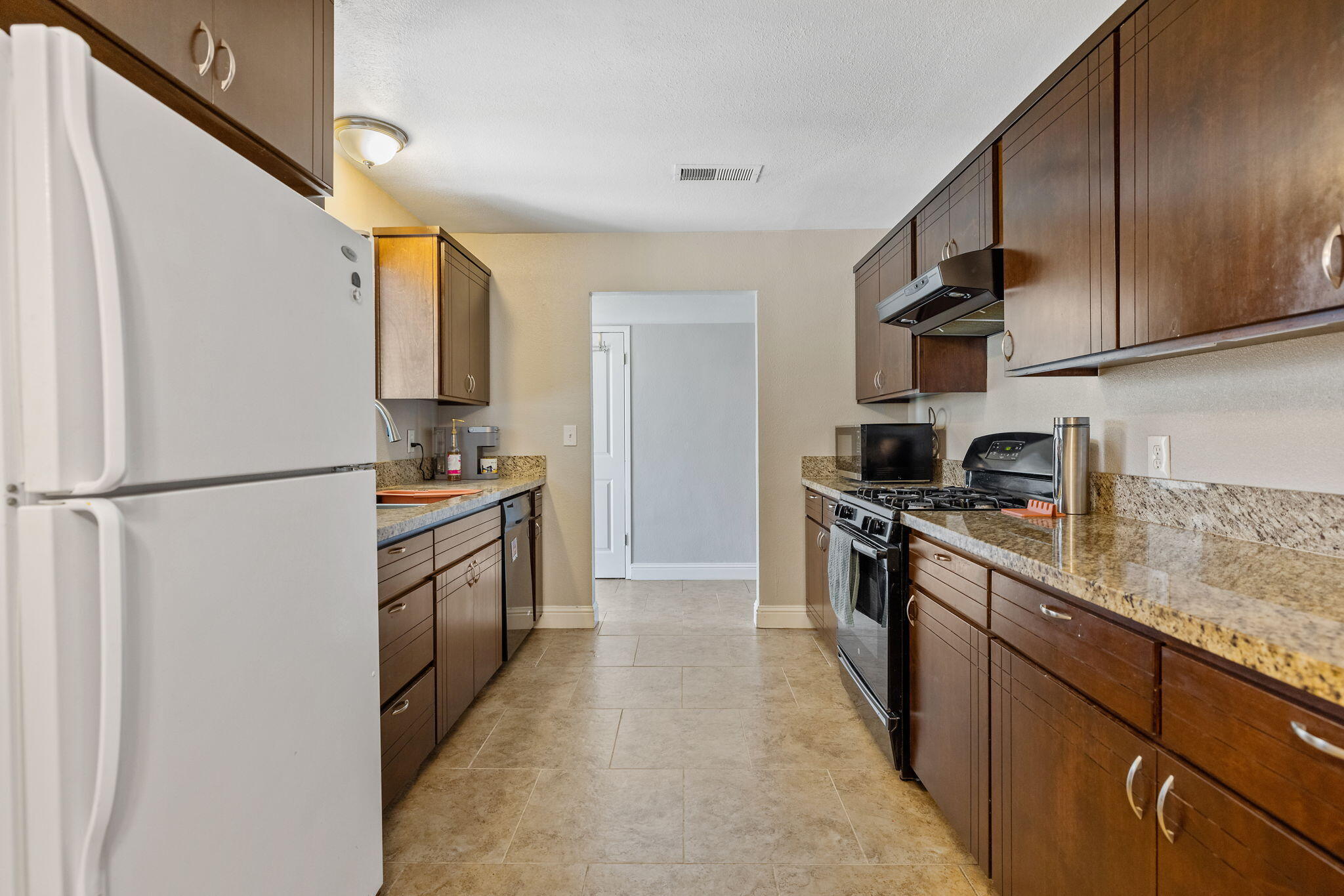 3814 W Judy Ave, Visalia, CA 93277