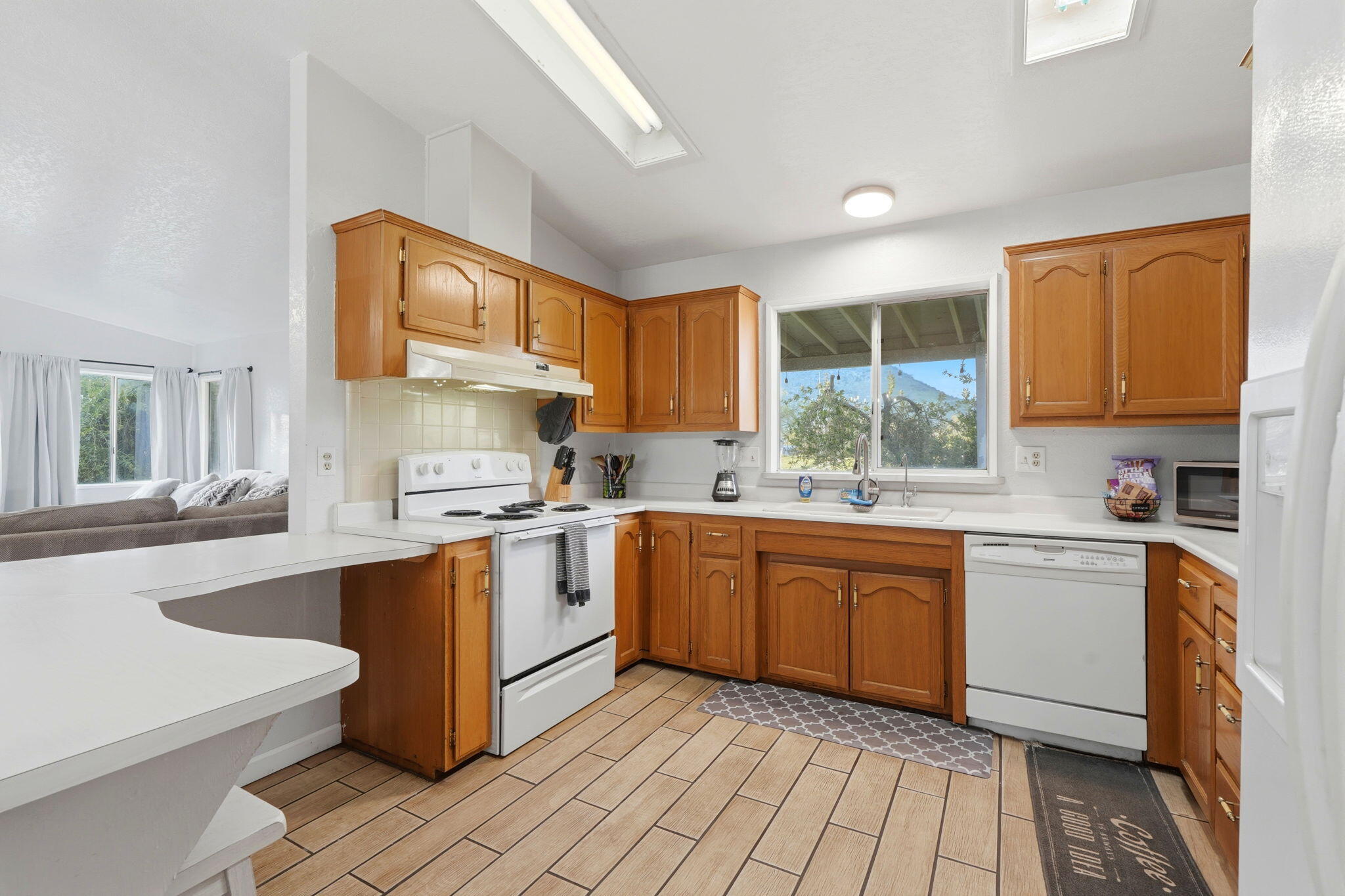 40709 Old Three Rivers Rd, Three Rivers, CA 93271