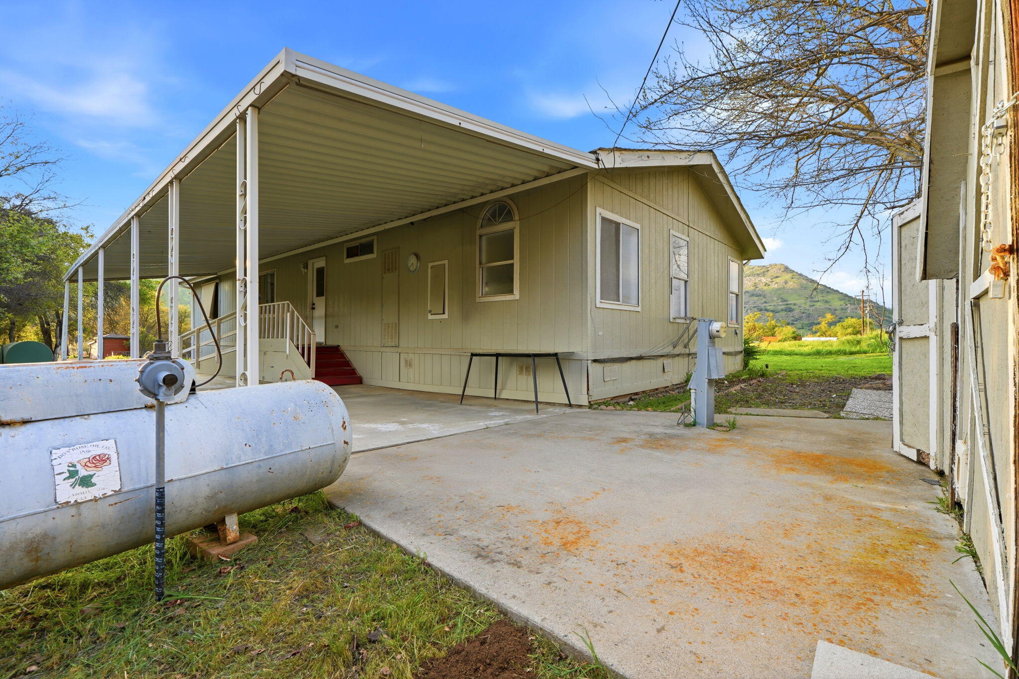 40709 Old Three Rivers Rd, Three Rivers, CA 93271