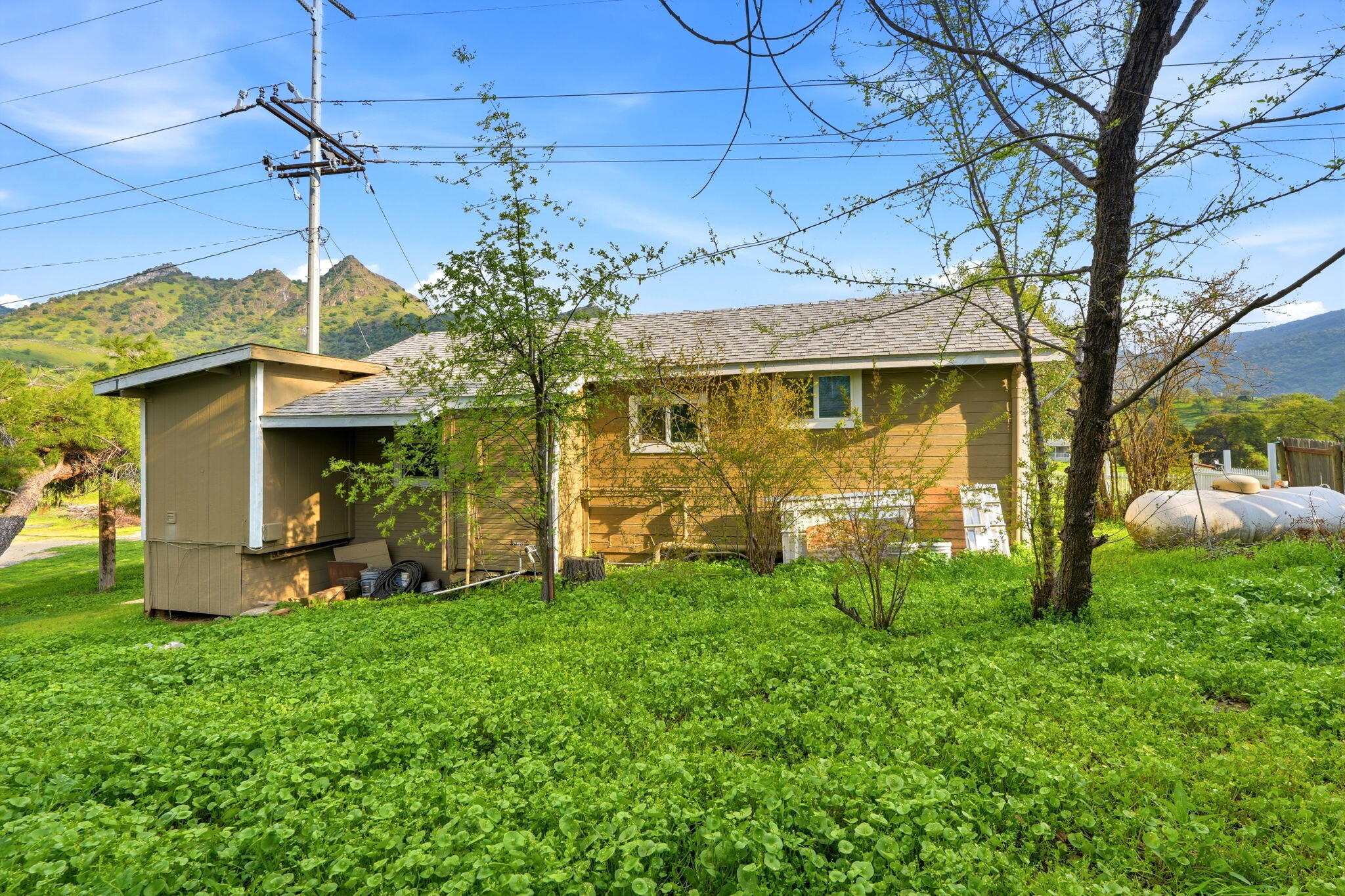 40709 Old Three Rivers Rd, Three Rivers, CA 93271