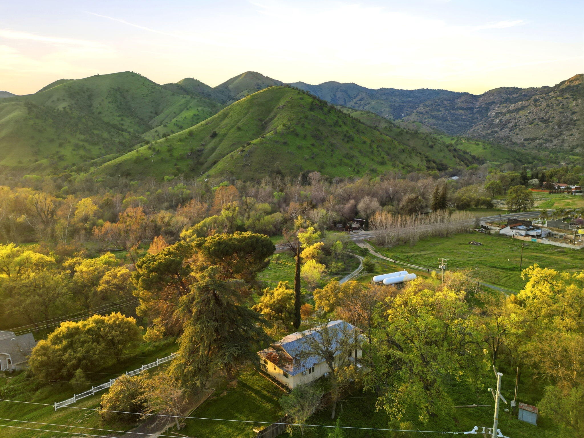 40709 Old Three Rivers Rd, Three Rivers, CA 93271