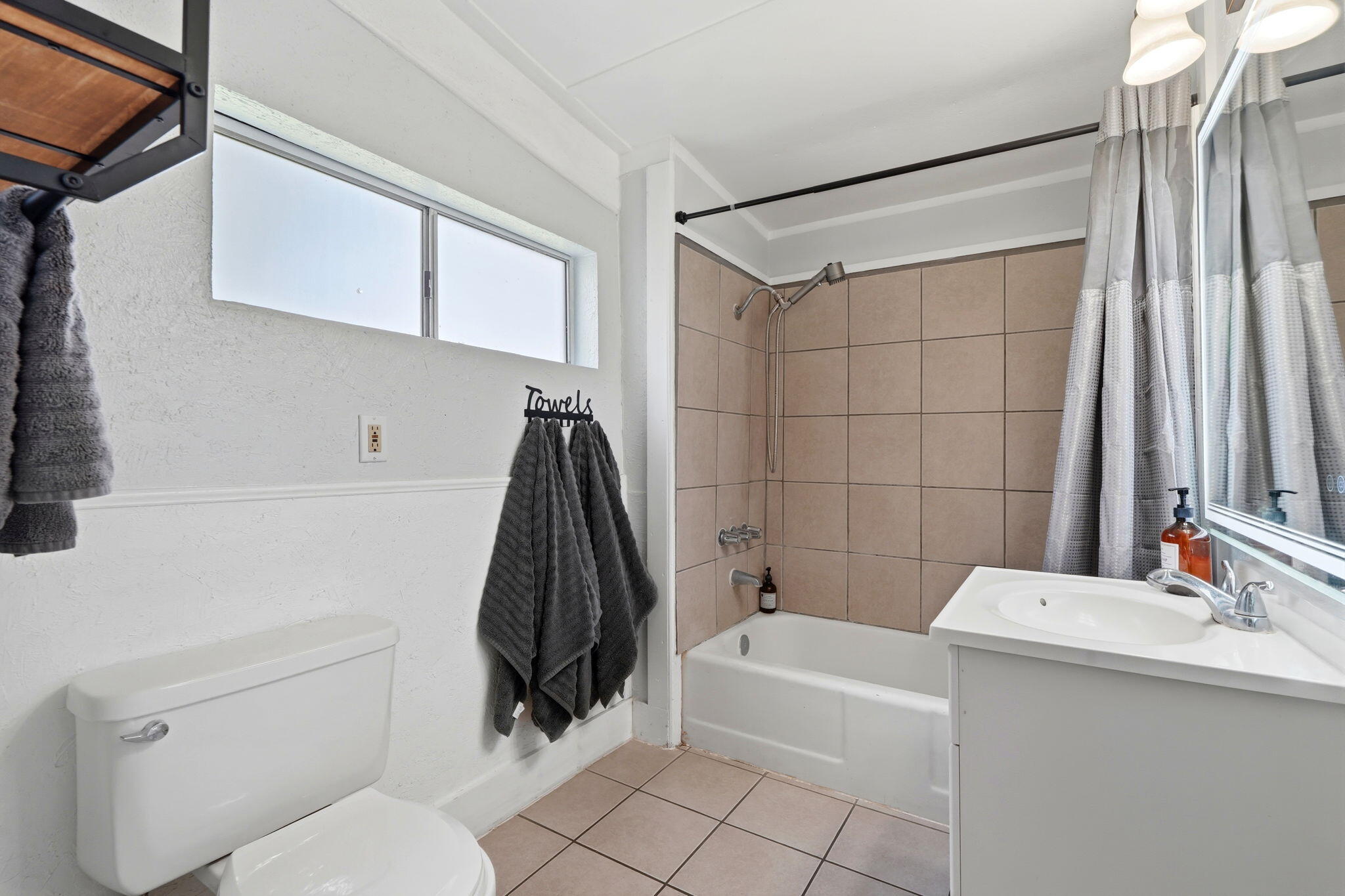 40709 Old Three Rivers Rd, Three Rivers, CA 93271