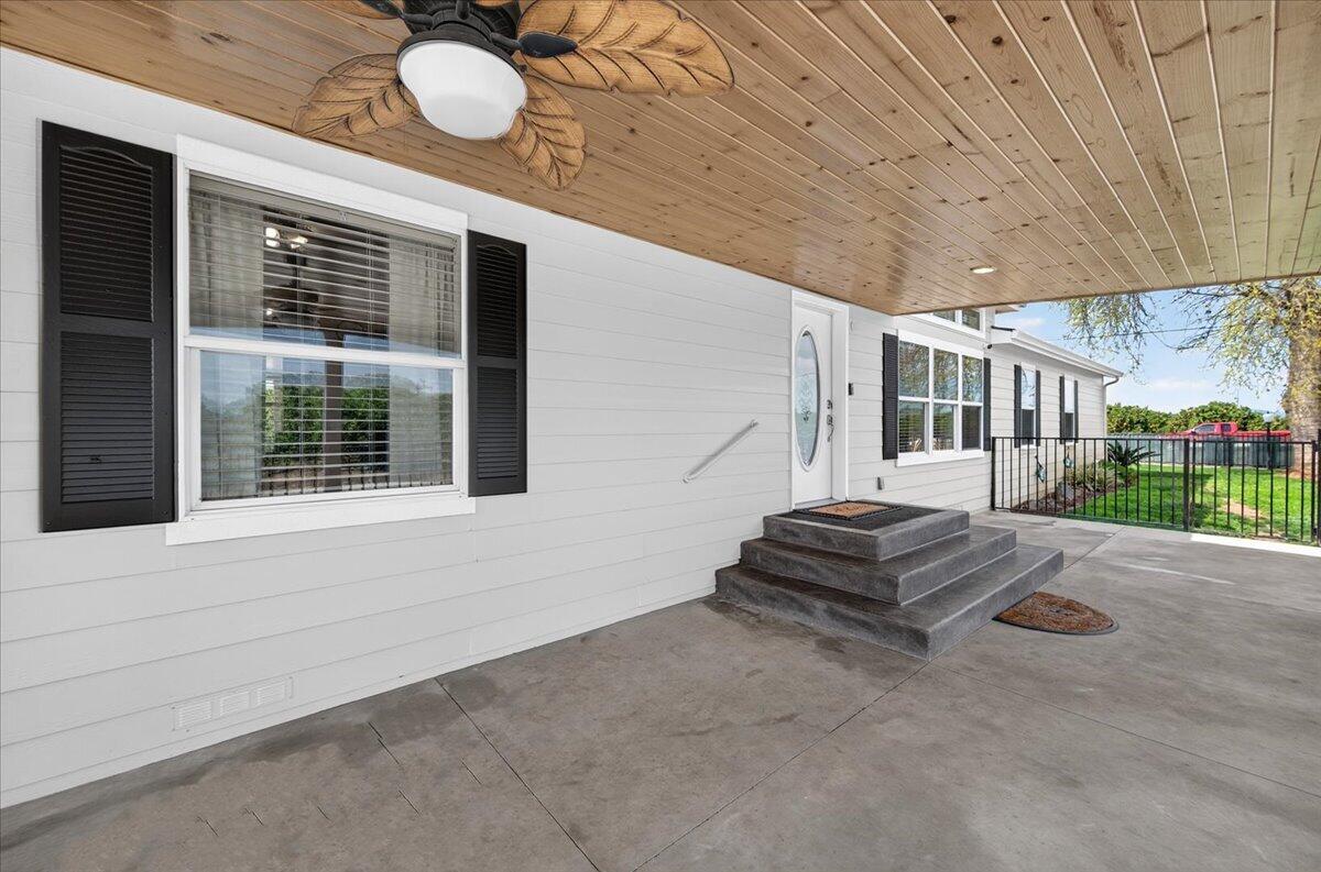 23547 Avenue 184, Porterville, CA 93257