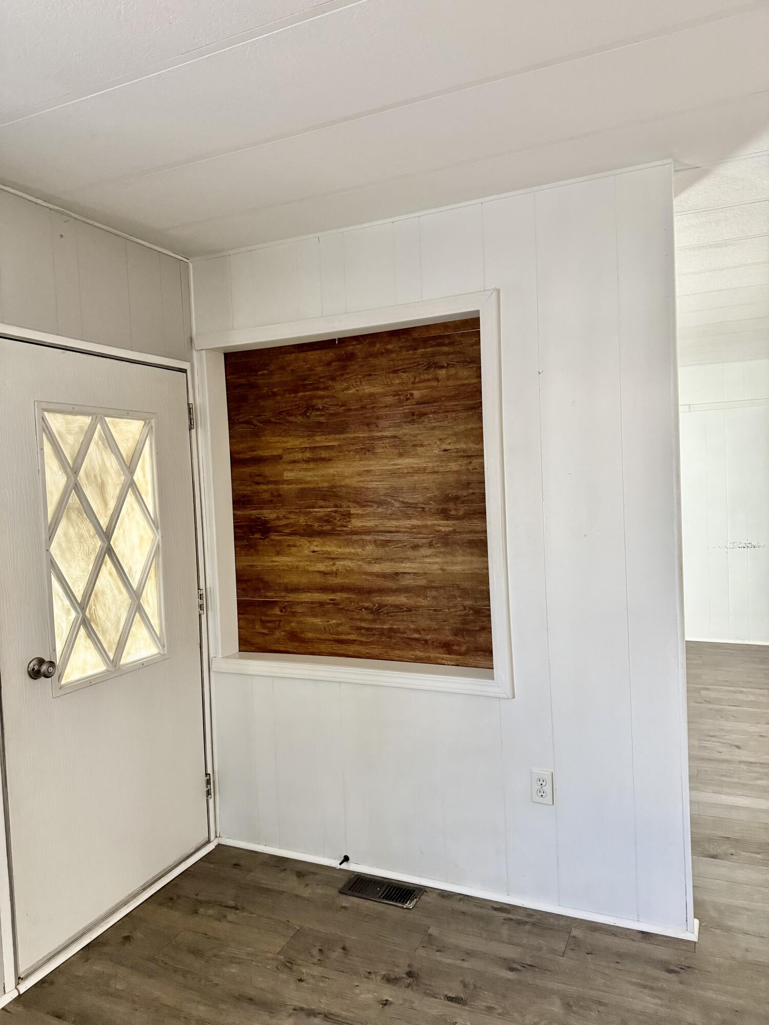 2627 W Midvalley Ave, Visalia, CA 93277