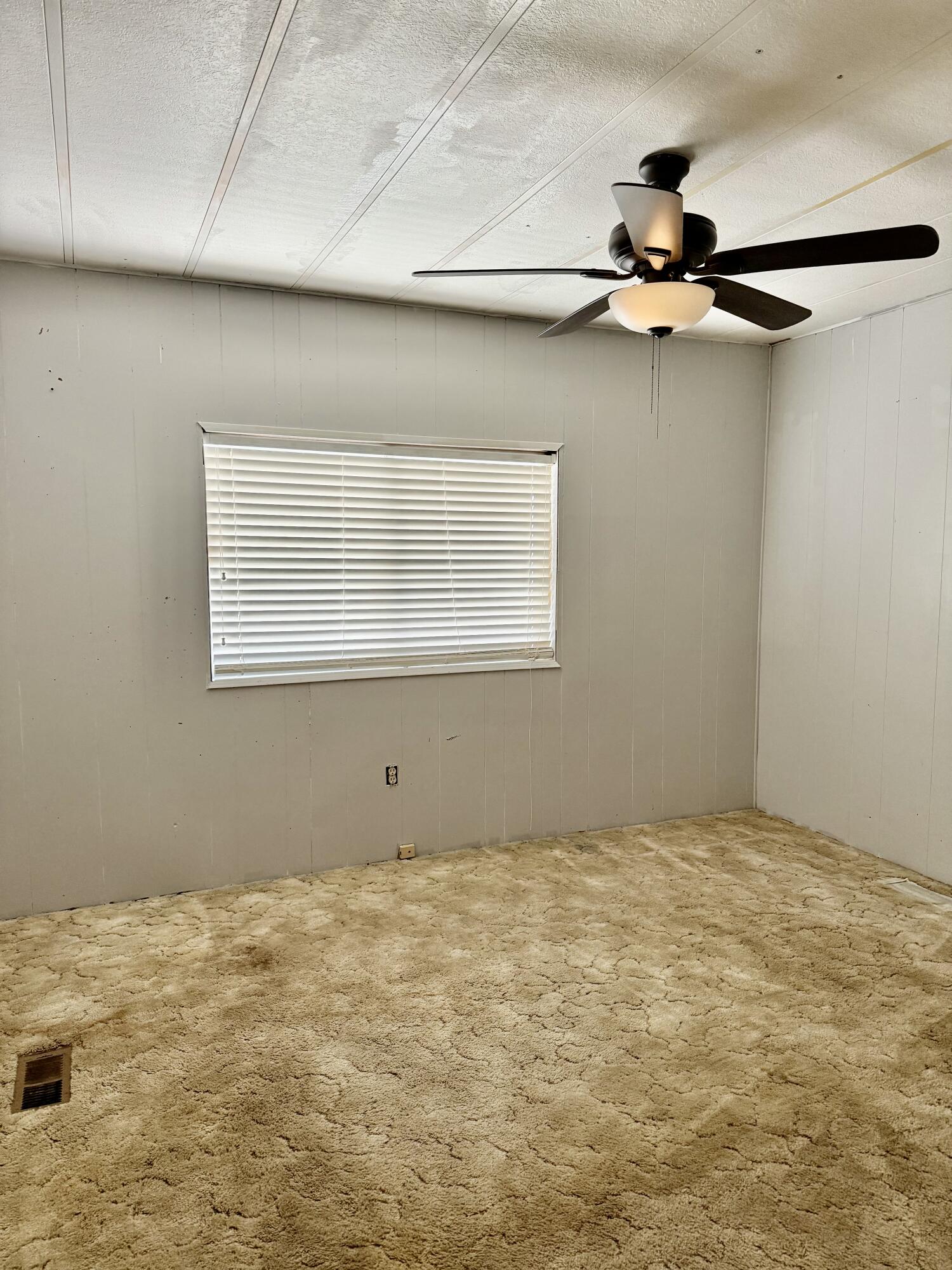 2627 W Midvalley Ave, Visalia, CA 93277