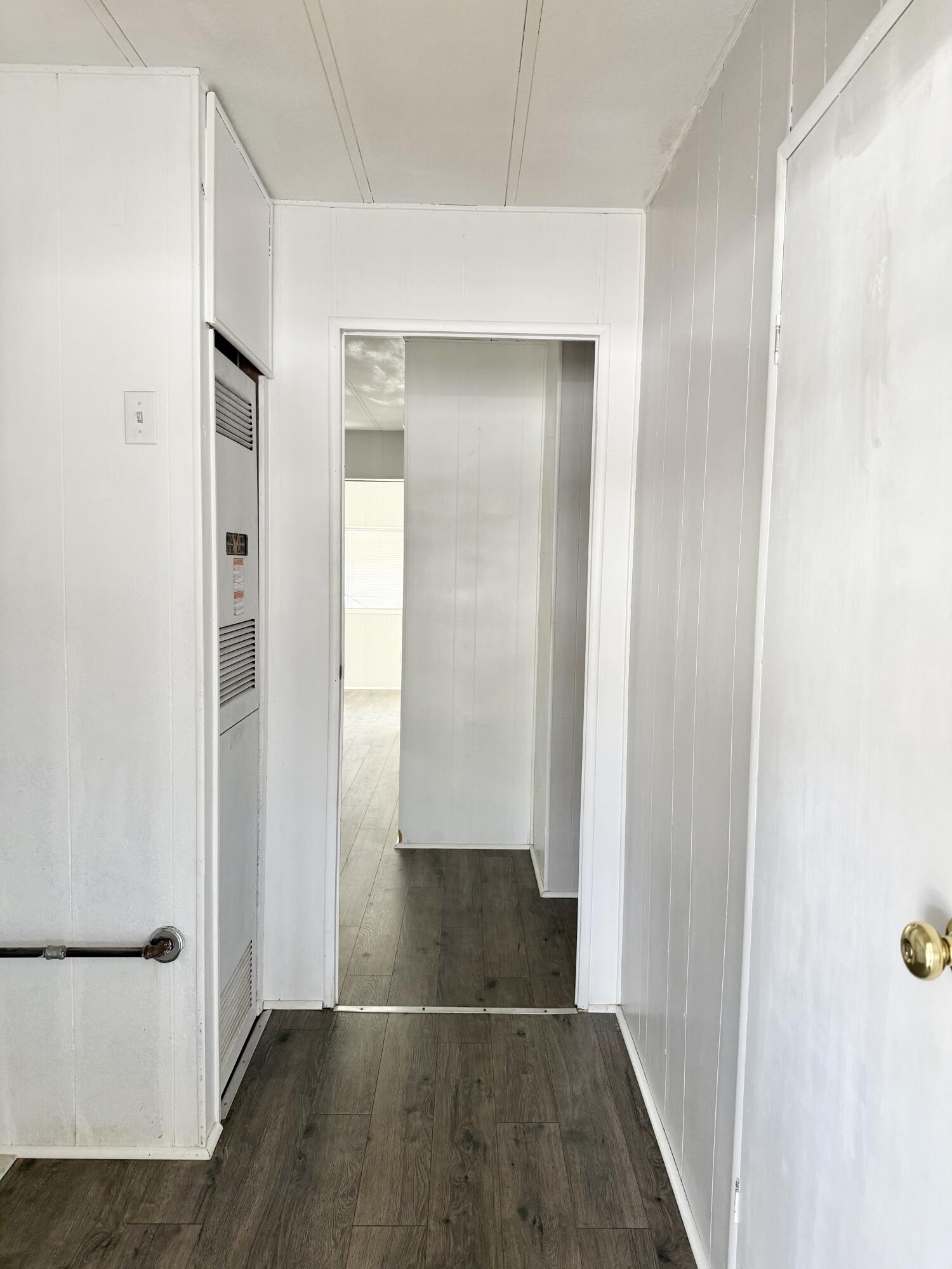 2627 W Midvalley Ave, Visalia, CA 93277