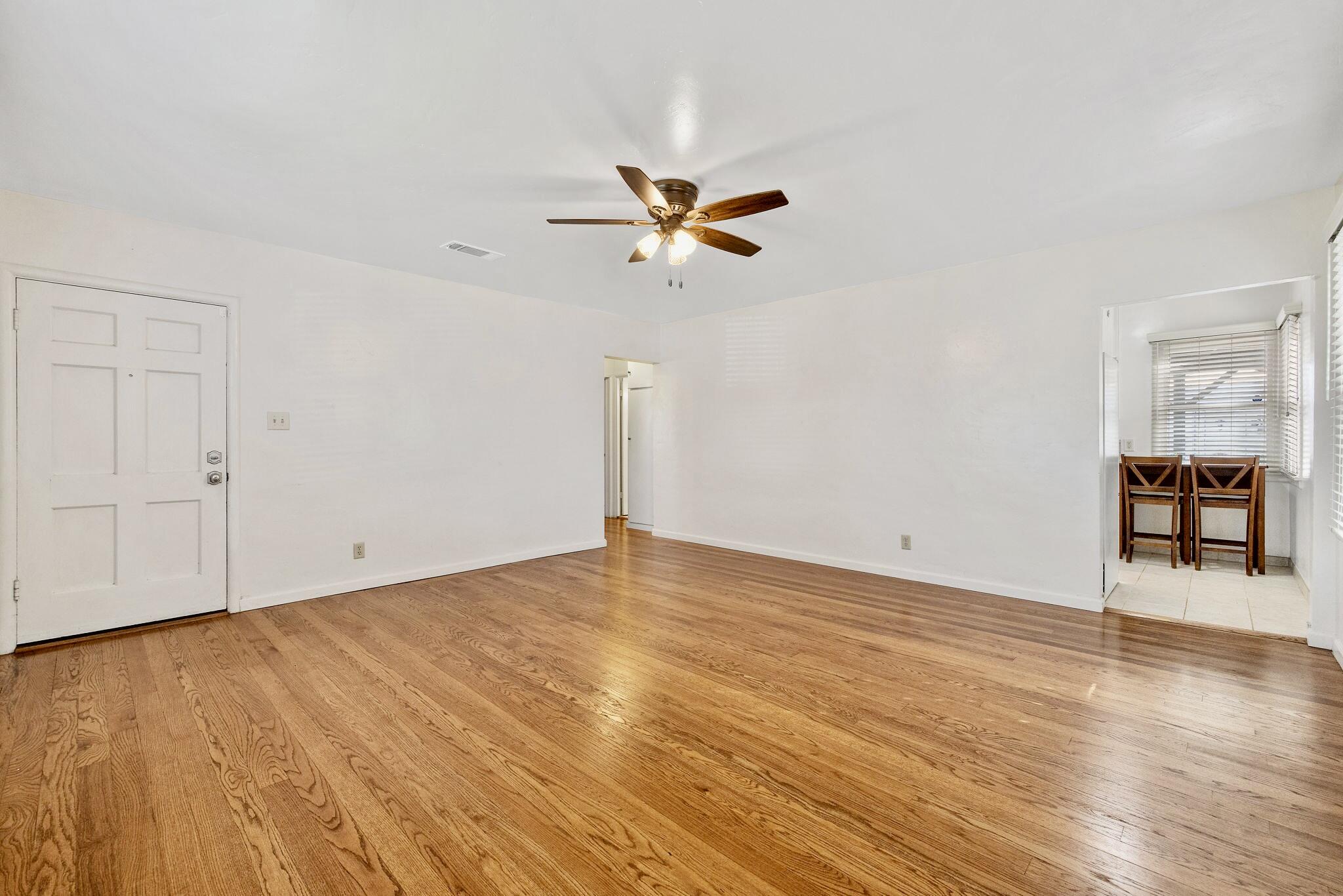 807 W Grove Ave, Visalia, CA 93291