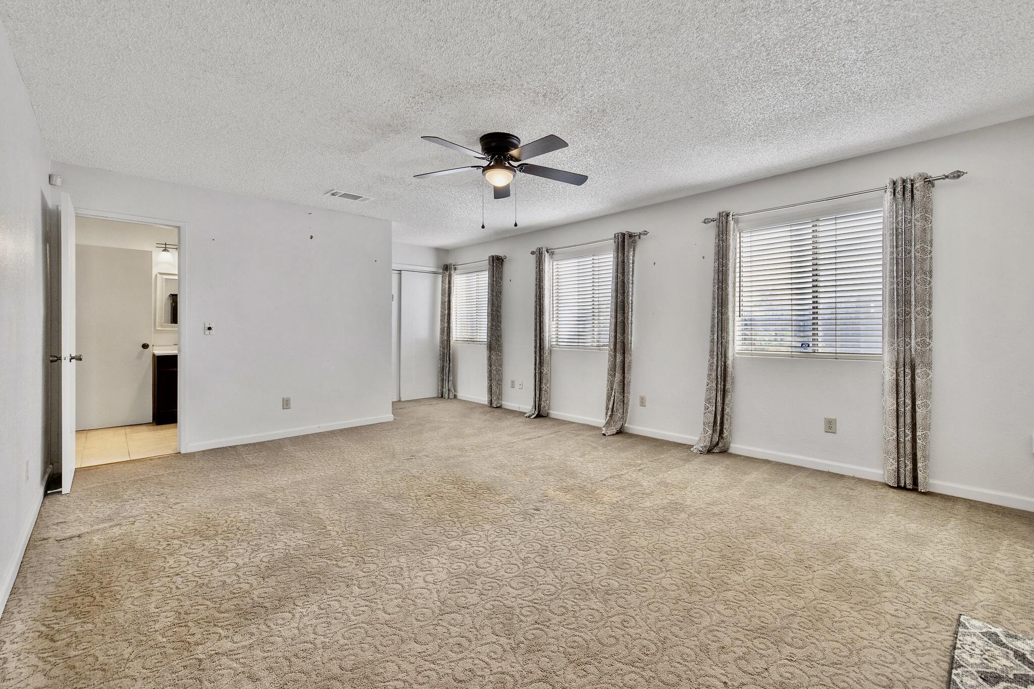 807 W Grove Ave, Visalia, CA 93291