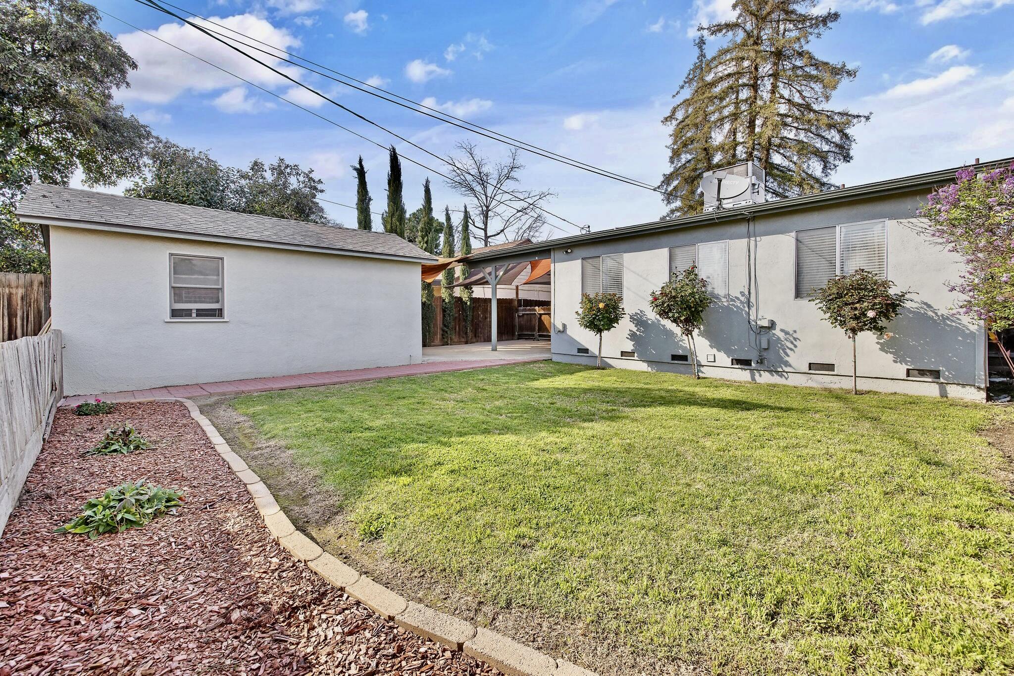 807 W Grove Ave, Visalia, CA 93291