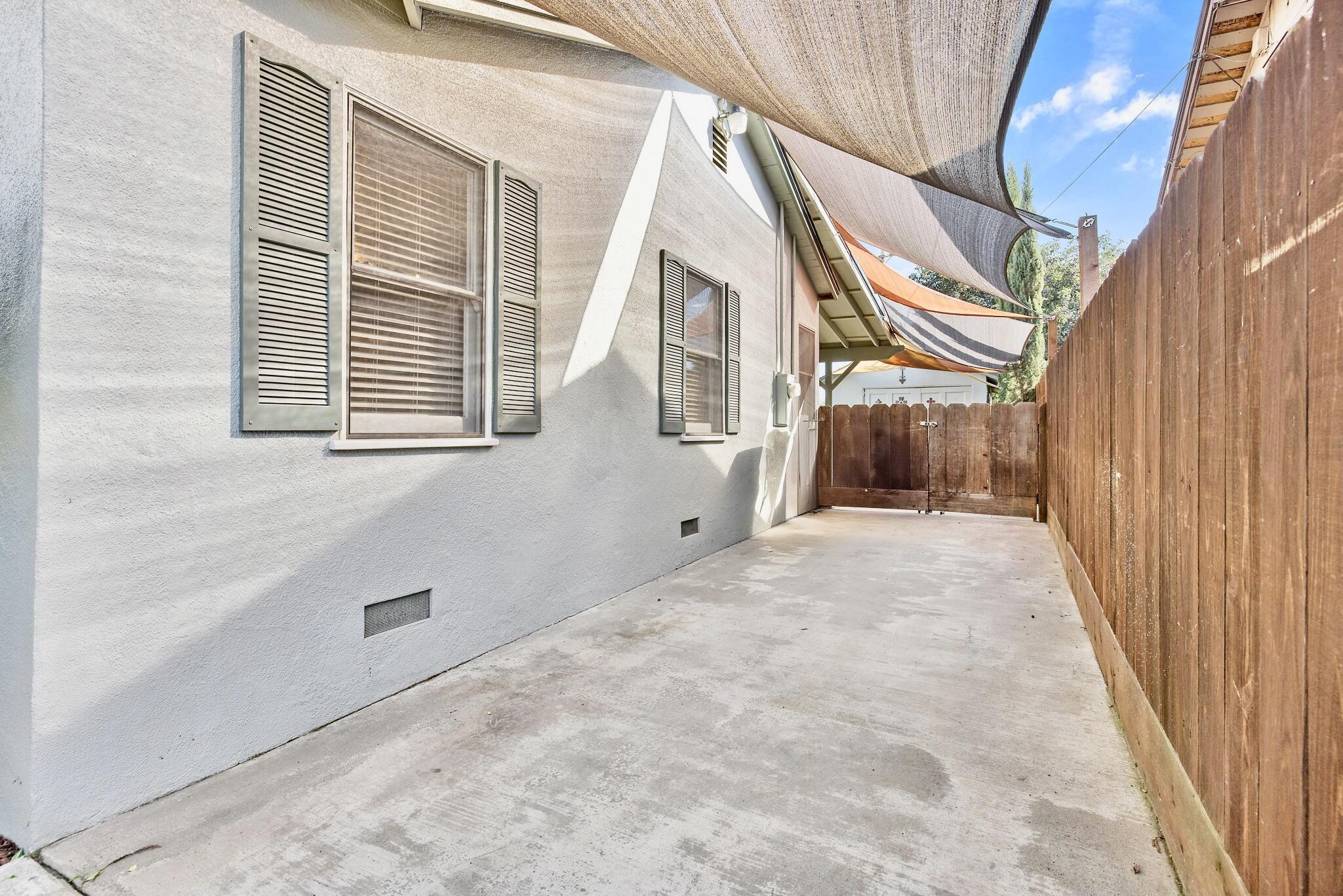 807 W Grove Ave, Visalia, CA 93291