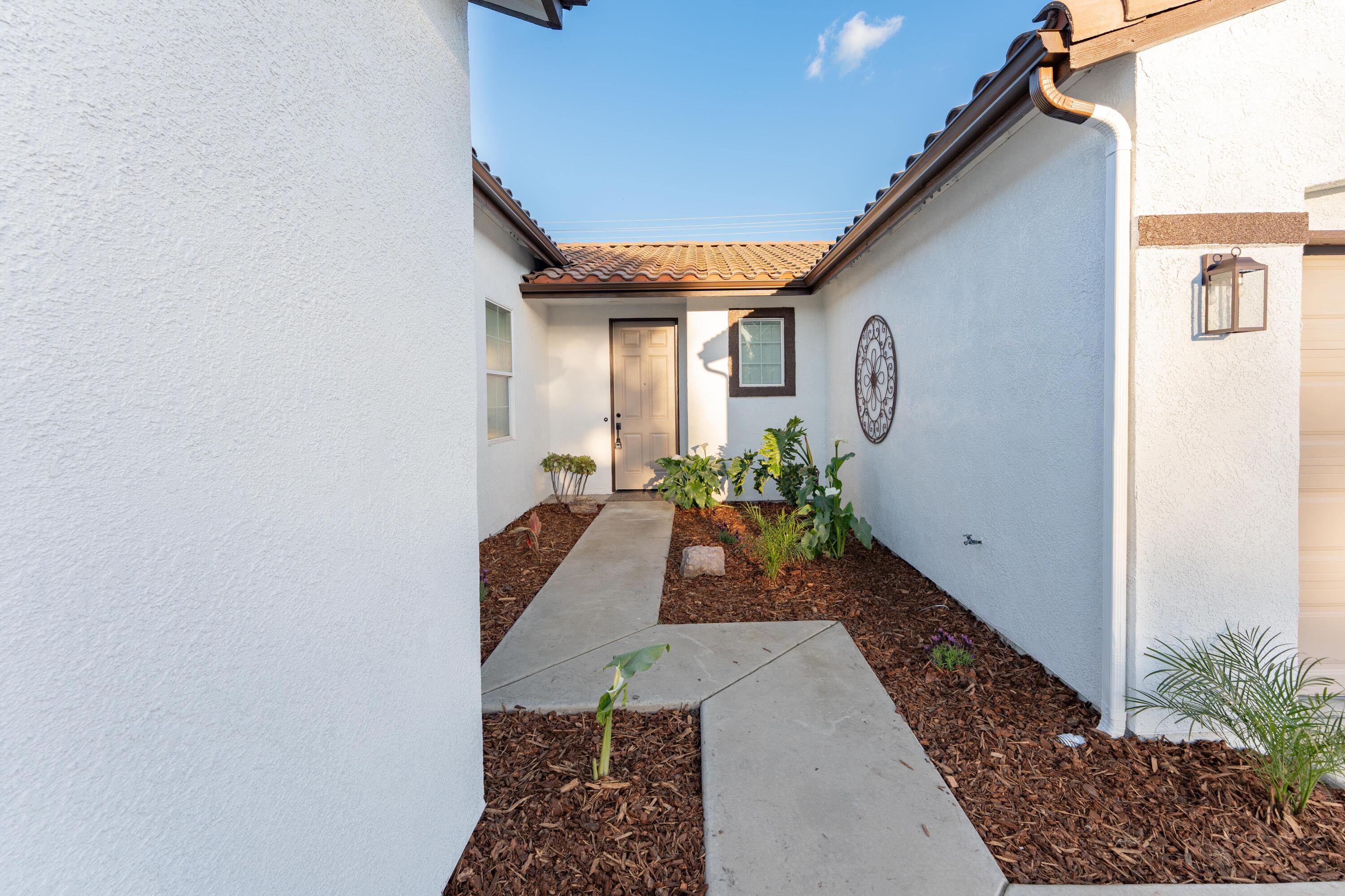 1360 N Jennifer Way, Porterville, CA 93257