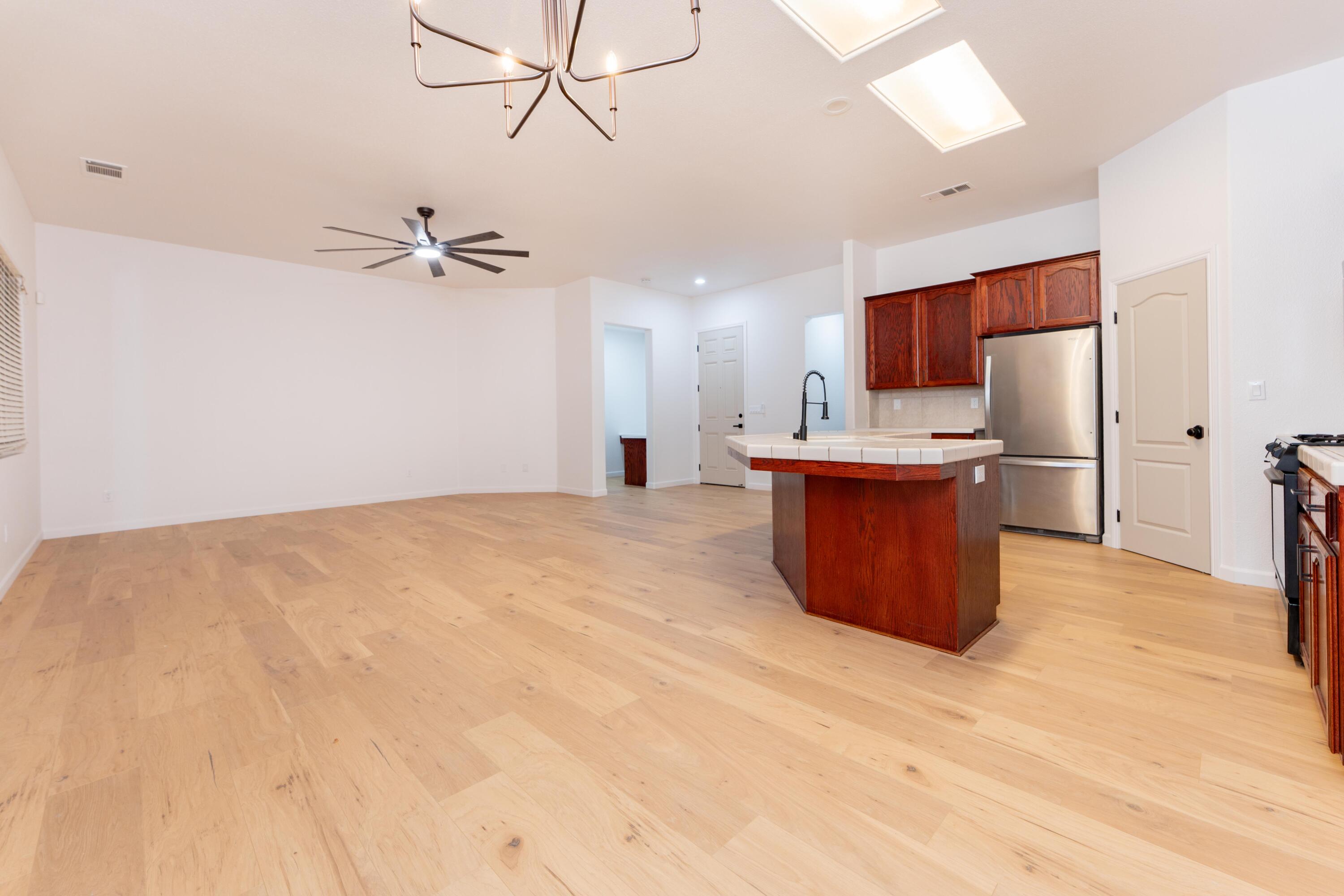 1360 N Jennifer Way, Porterville, CA 93257