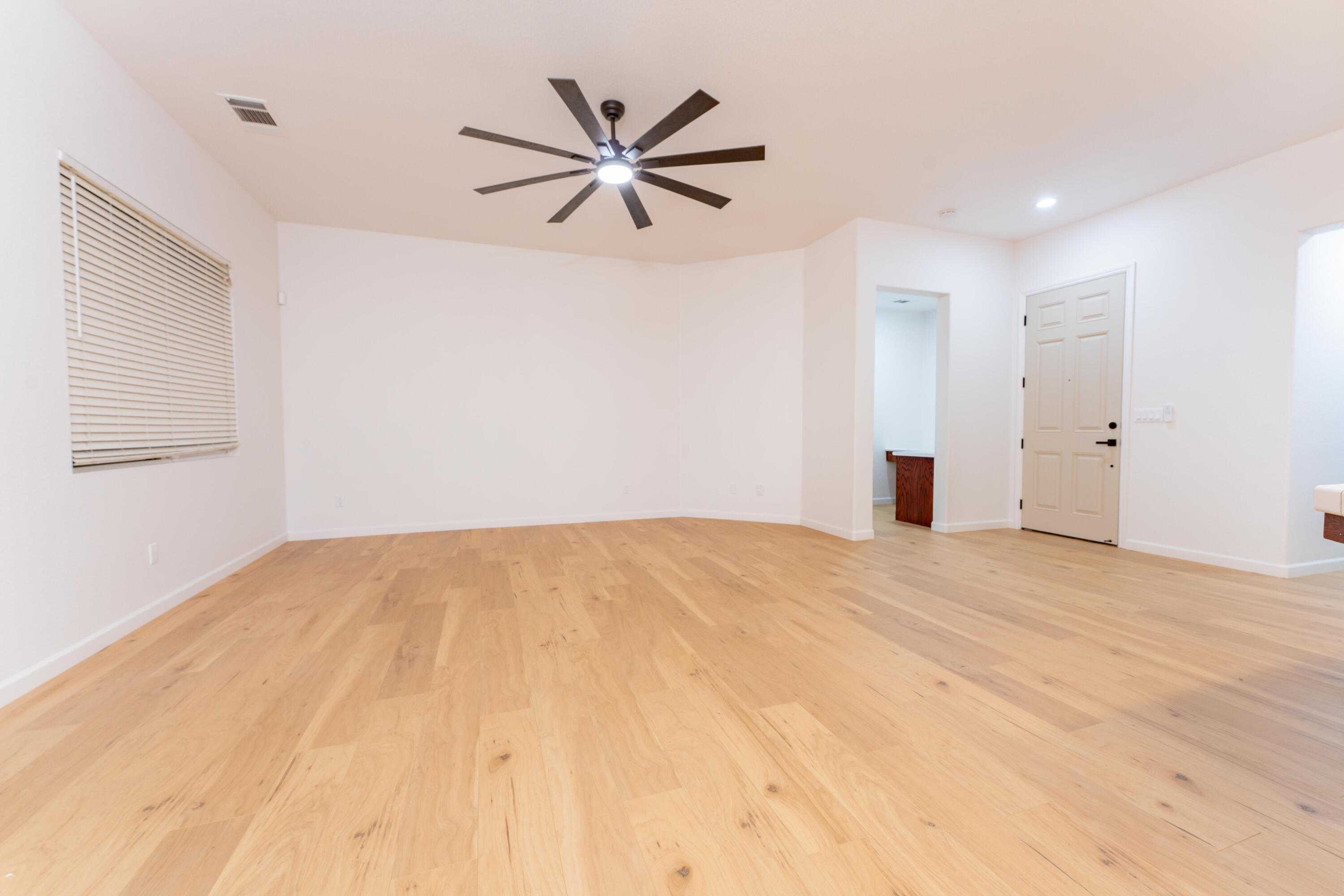 1360 N Jennifer Way, Porterville, CA 93257