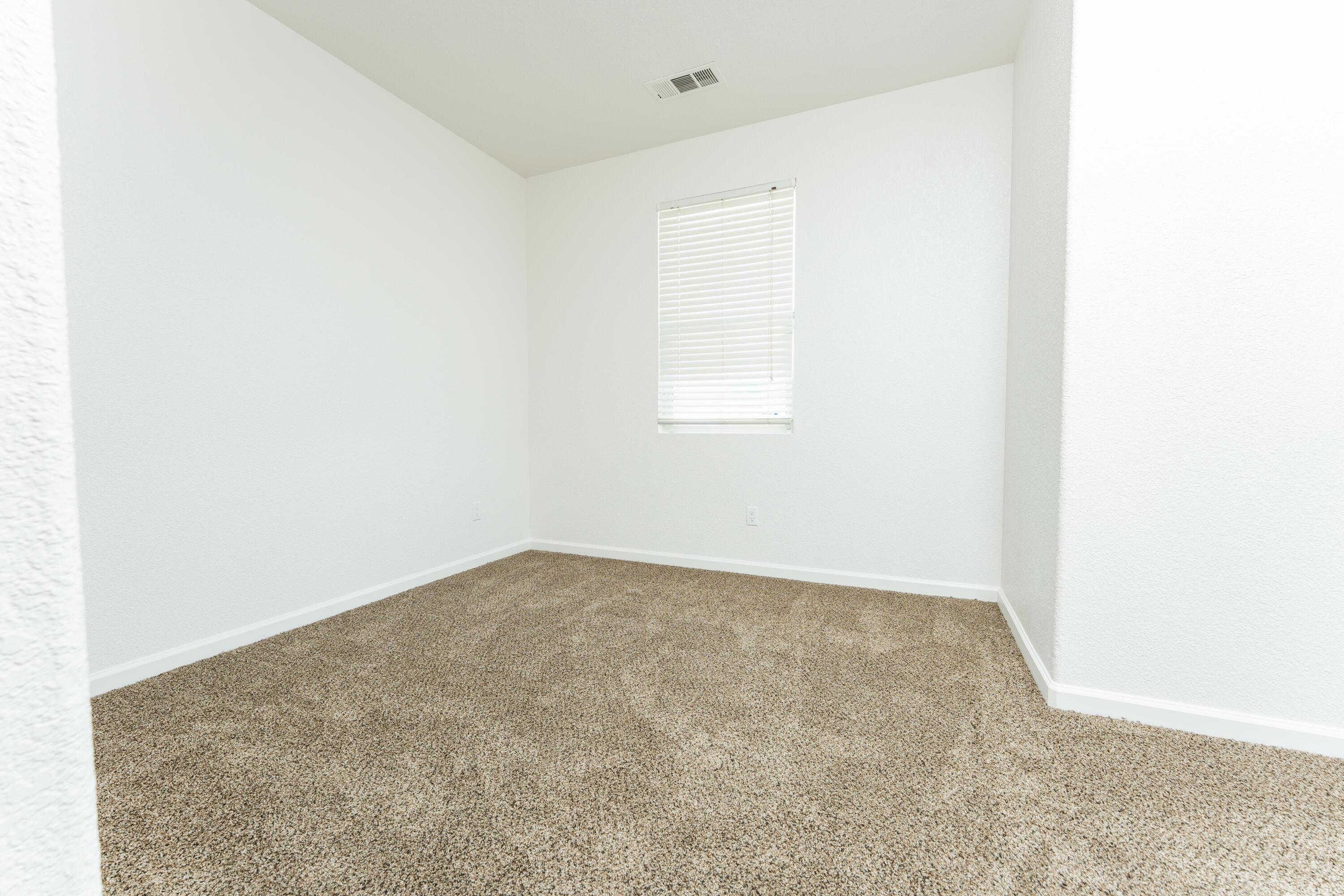 1360 N Jennifer Way, Porterville, CA 93257