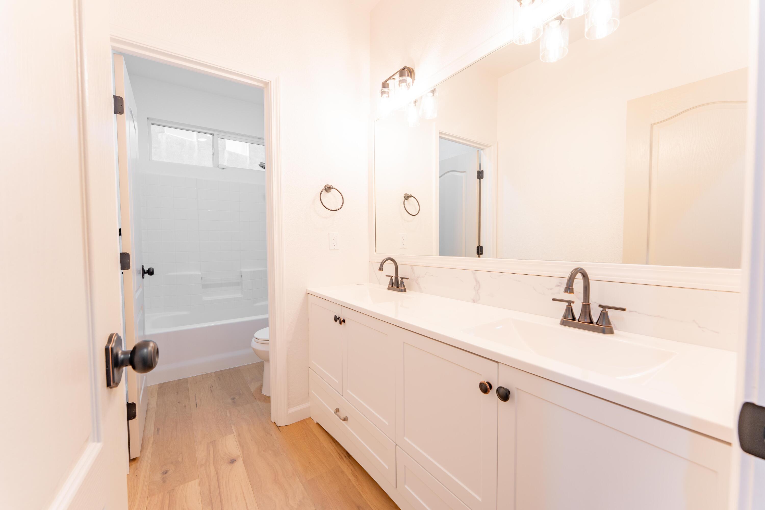 1360 N Jennifer Way, Porterville, CA 93257