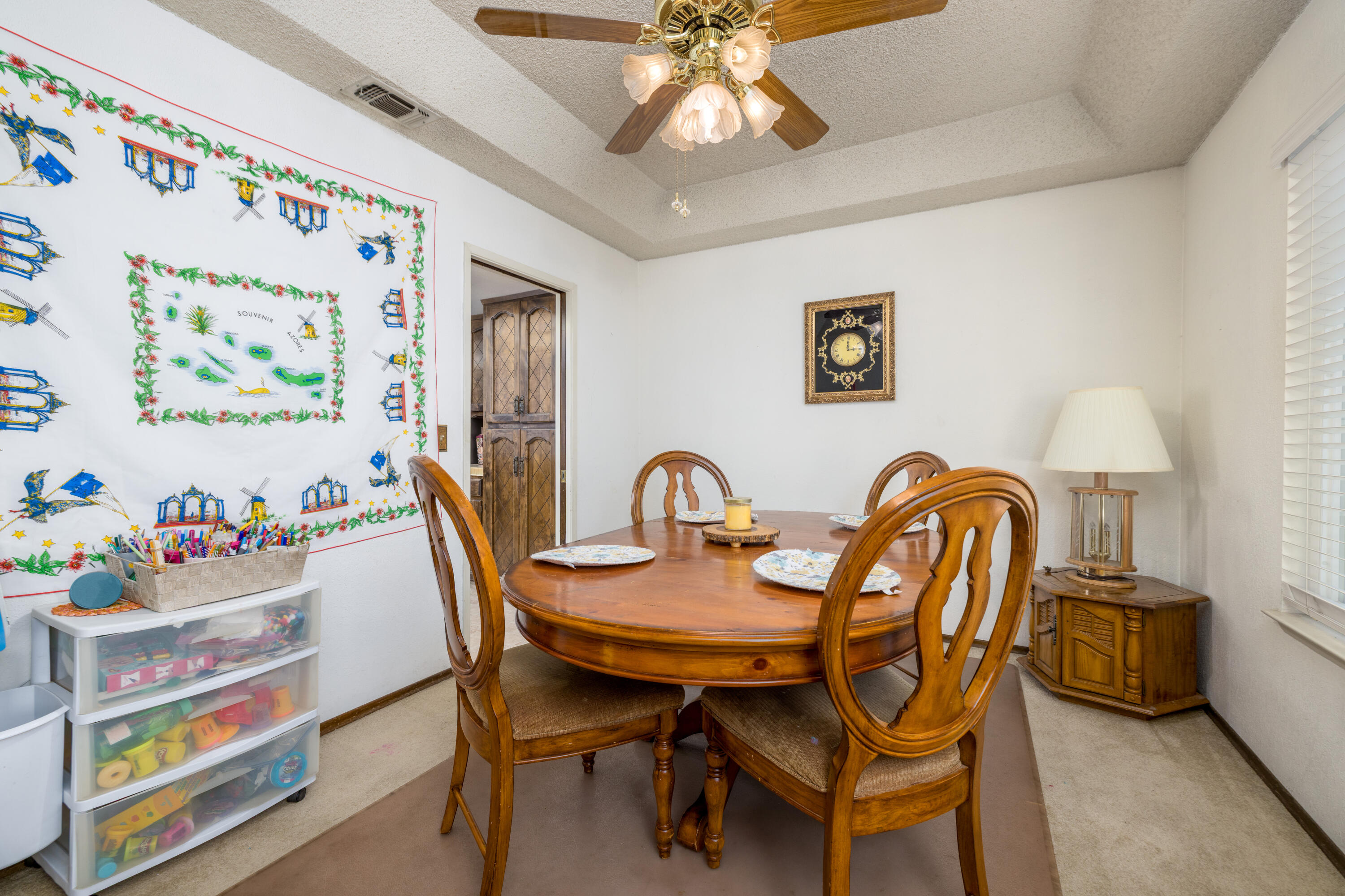 1352 N M St, Tulare, CA 93274